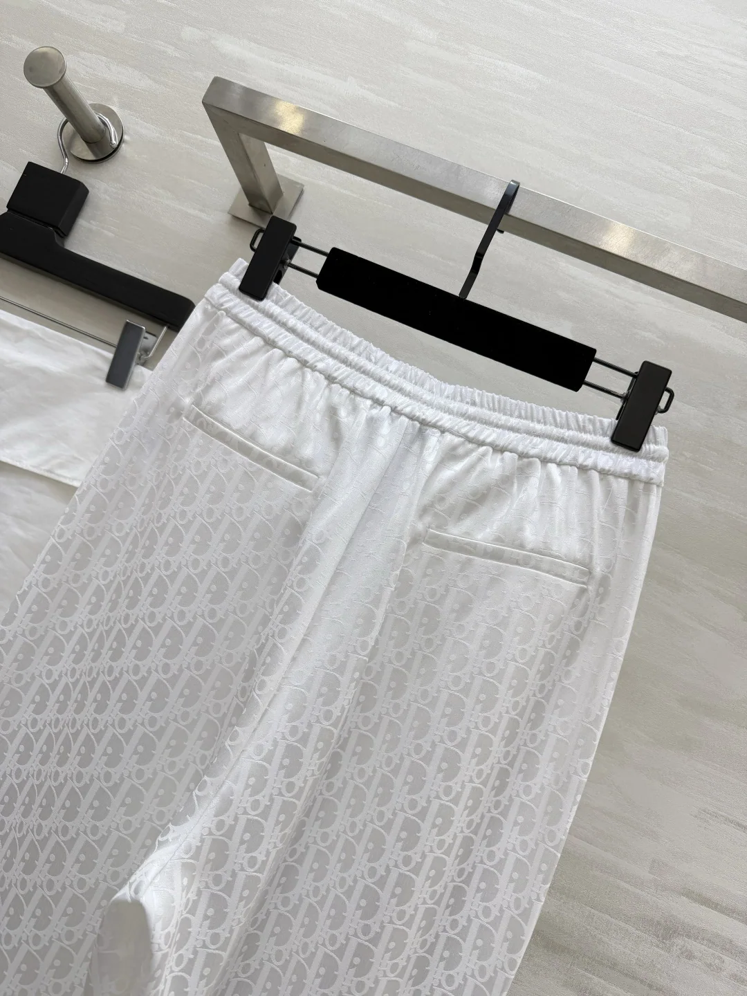 디올 아세테이트 모노크롬 와이드 레그 바지 상세 이미지 6