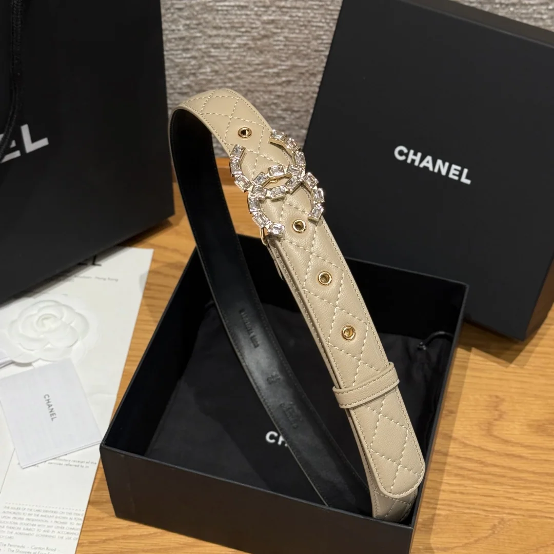 샤넬 더블 C 메탈 로고 램스킨 벨트 상세 이미지 4