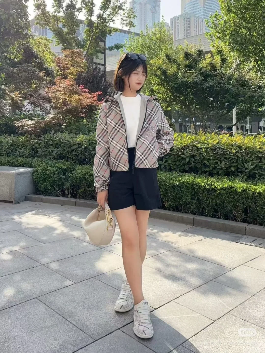 버버리 여성 자켓 상세 이미지 4