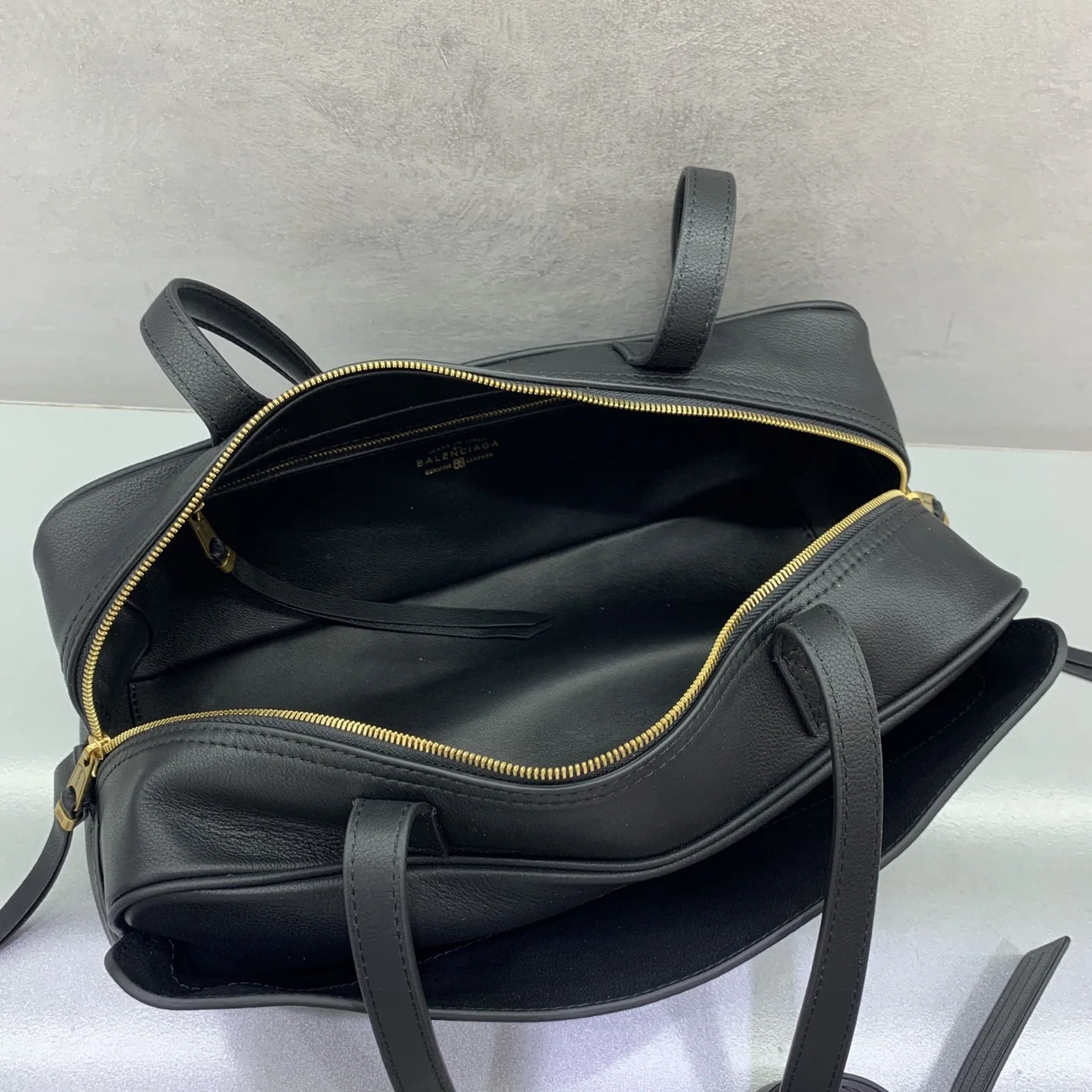발렌시아가 볼링 미니백 상세 이미지 7