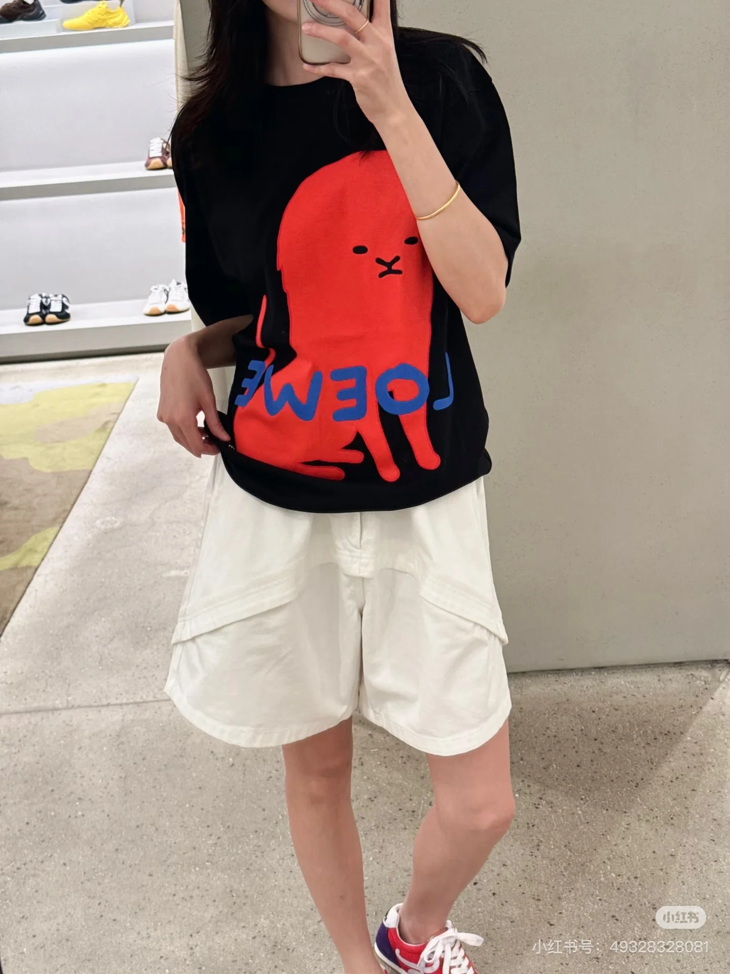로에베 비대칭 심 화이트 반바지 상세 이미지 5