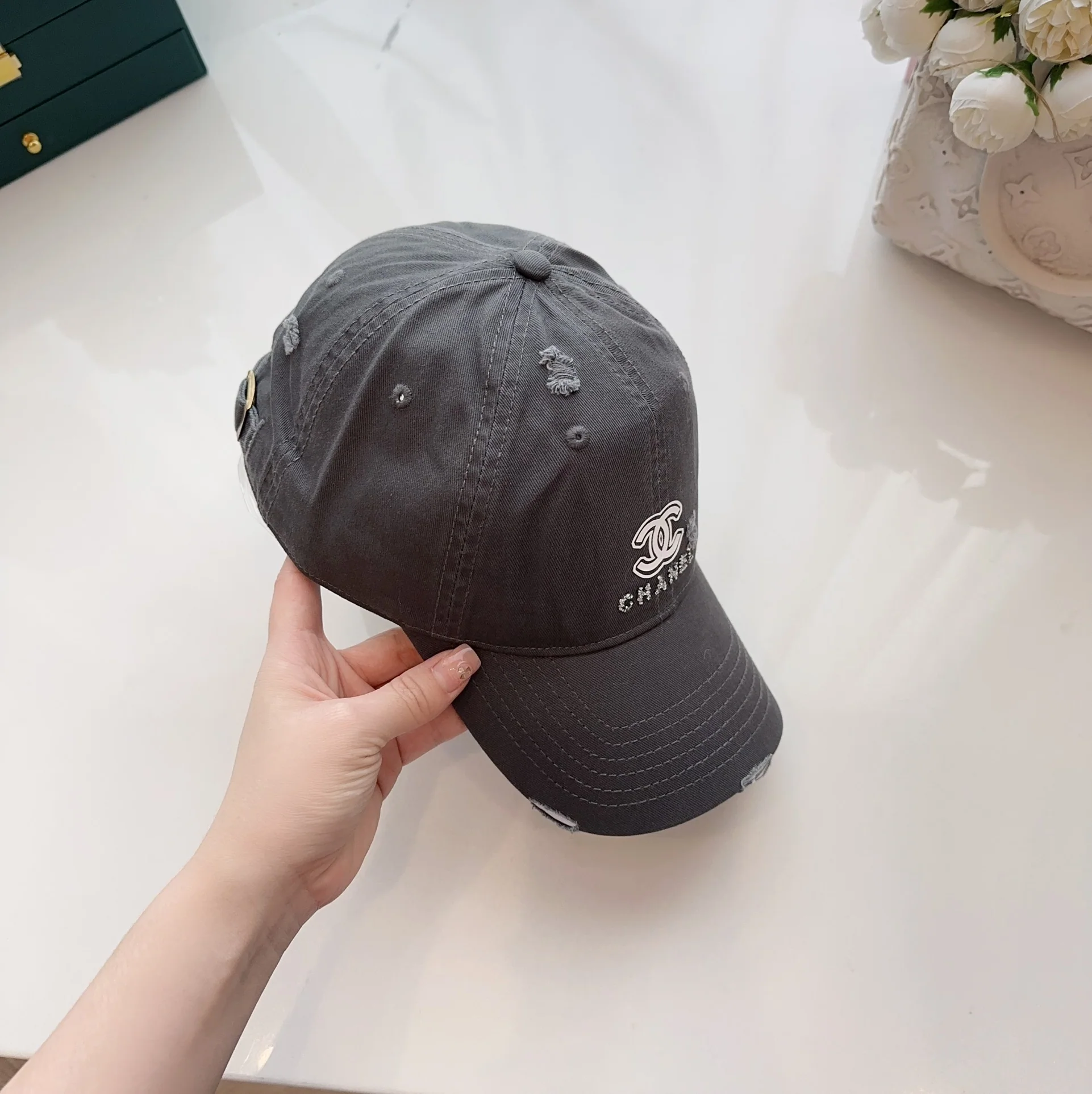 샤넬 데미지 코튼 베이스볼 모자 상세 이미지 2