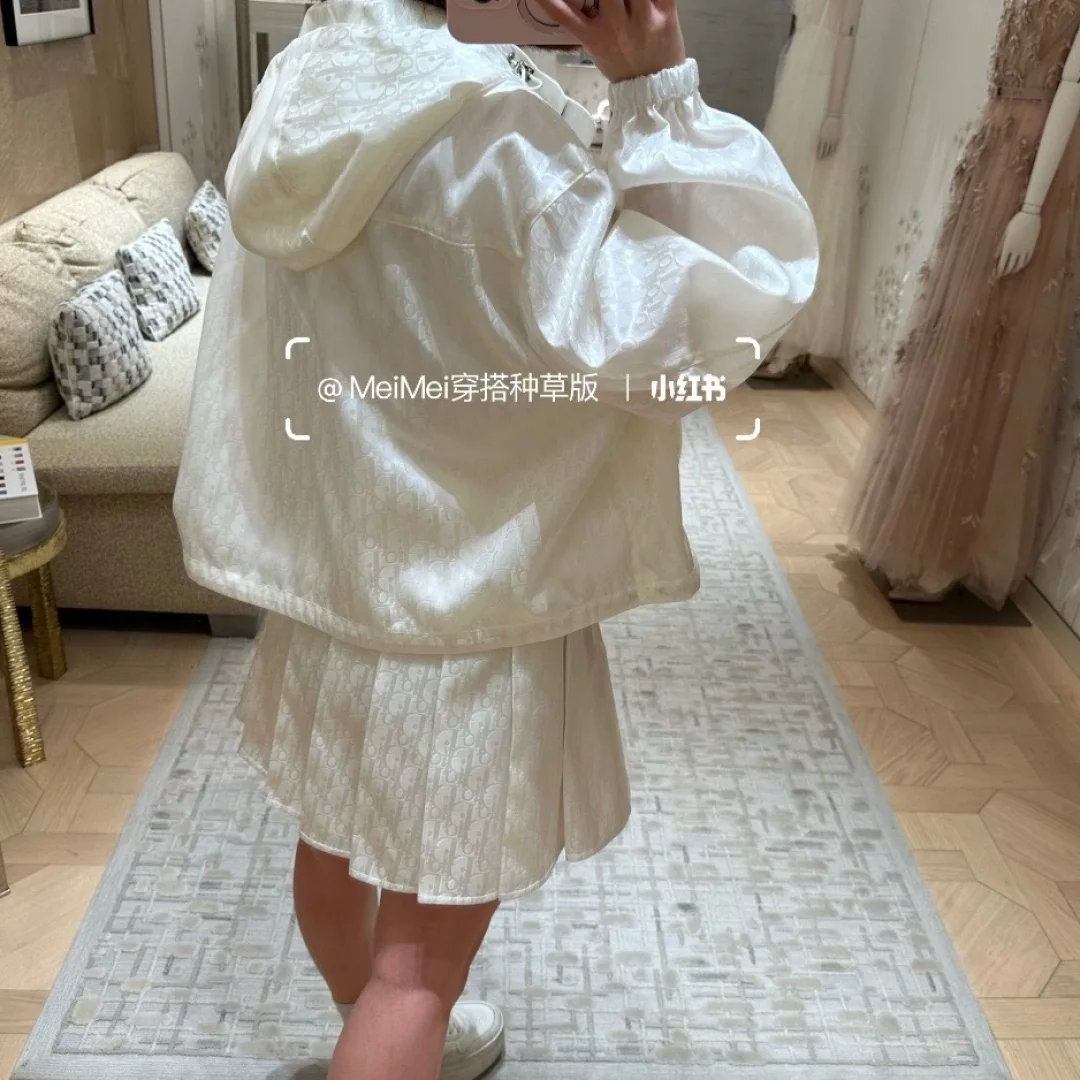 디올 밀크 살구색 모노그램 후드 자켓 상세 이미지 8