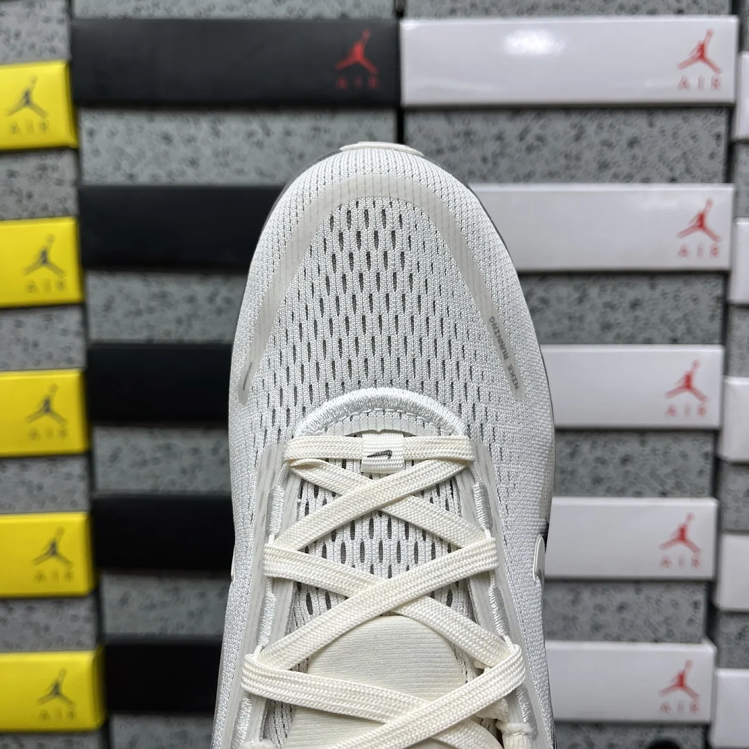 나이키 [XY] 보메로 18 IF4463-002 201688 Nike Vomero 18 상세 이미지 9
