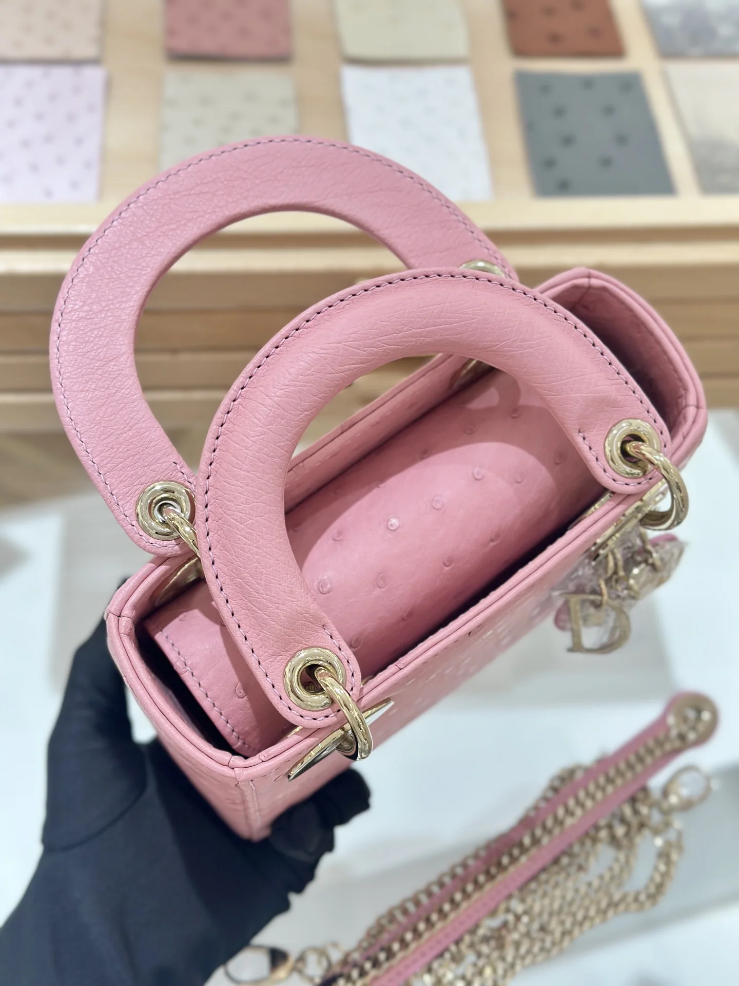 디올 라이코 17 타조 가죽 가방 상세 이미지 8