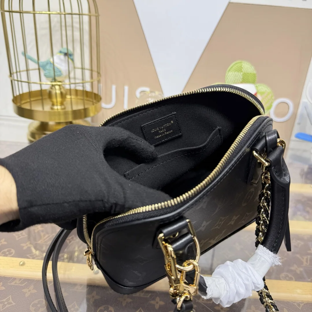 루이비통 알마 BB 모노그램 잉크 카프스킨 핸드백 상세 이미지 9