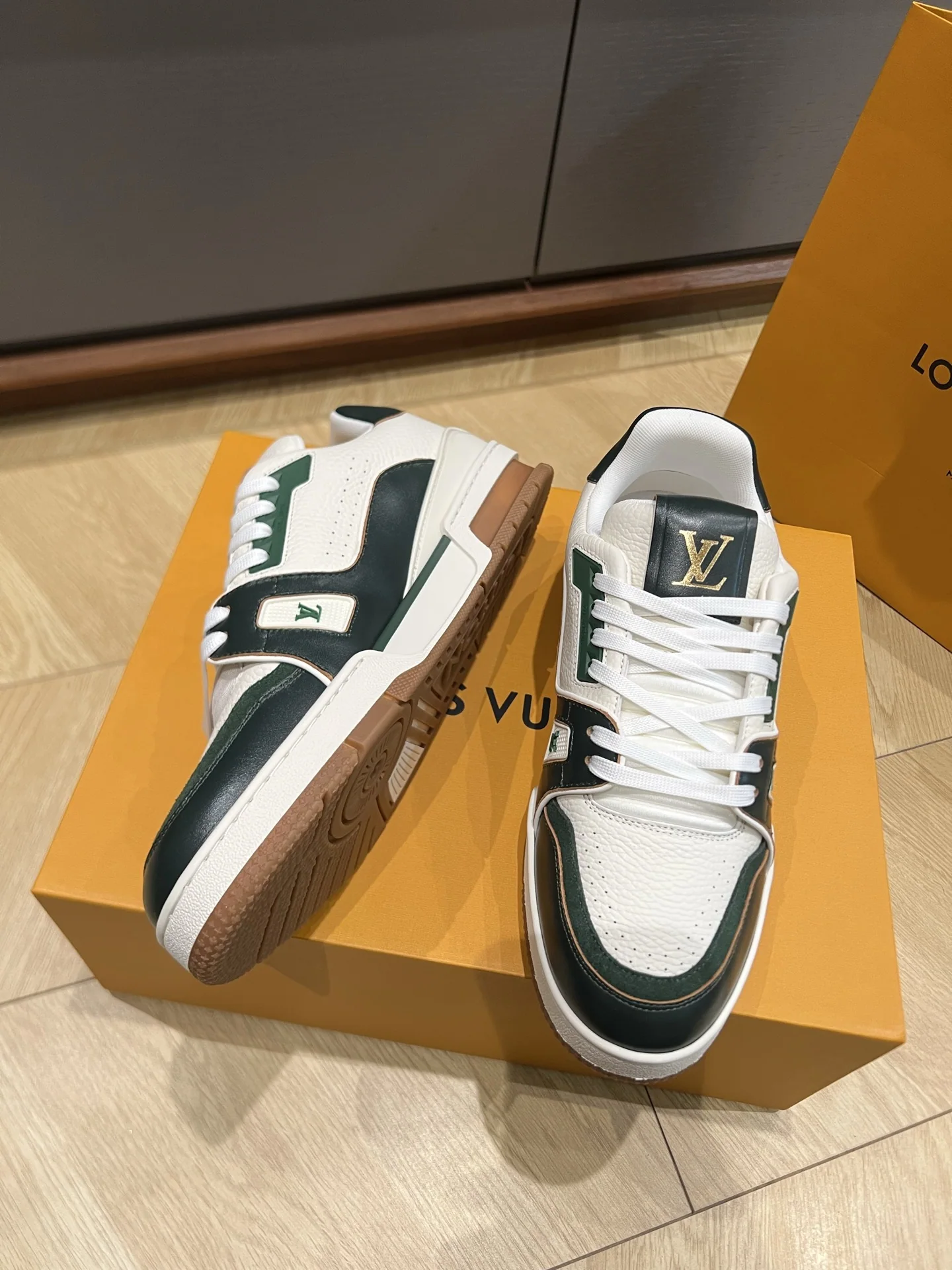 루이비통 LV 26 데님 컬러웨이 트레이너 신발 상세 이미지 6