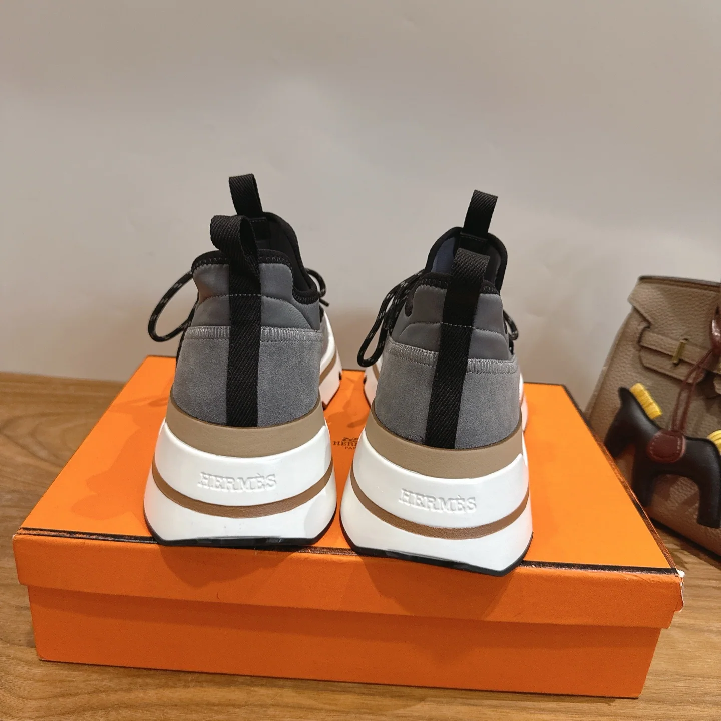 에르메스 영국풍 컬러블록 카프스킨 남성 신발 상세 이미지 8