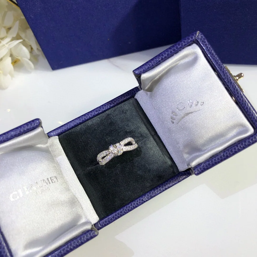 쇼메 18 K 화이트 골드 팔자 반지 상세 이미지 9