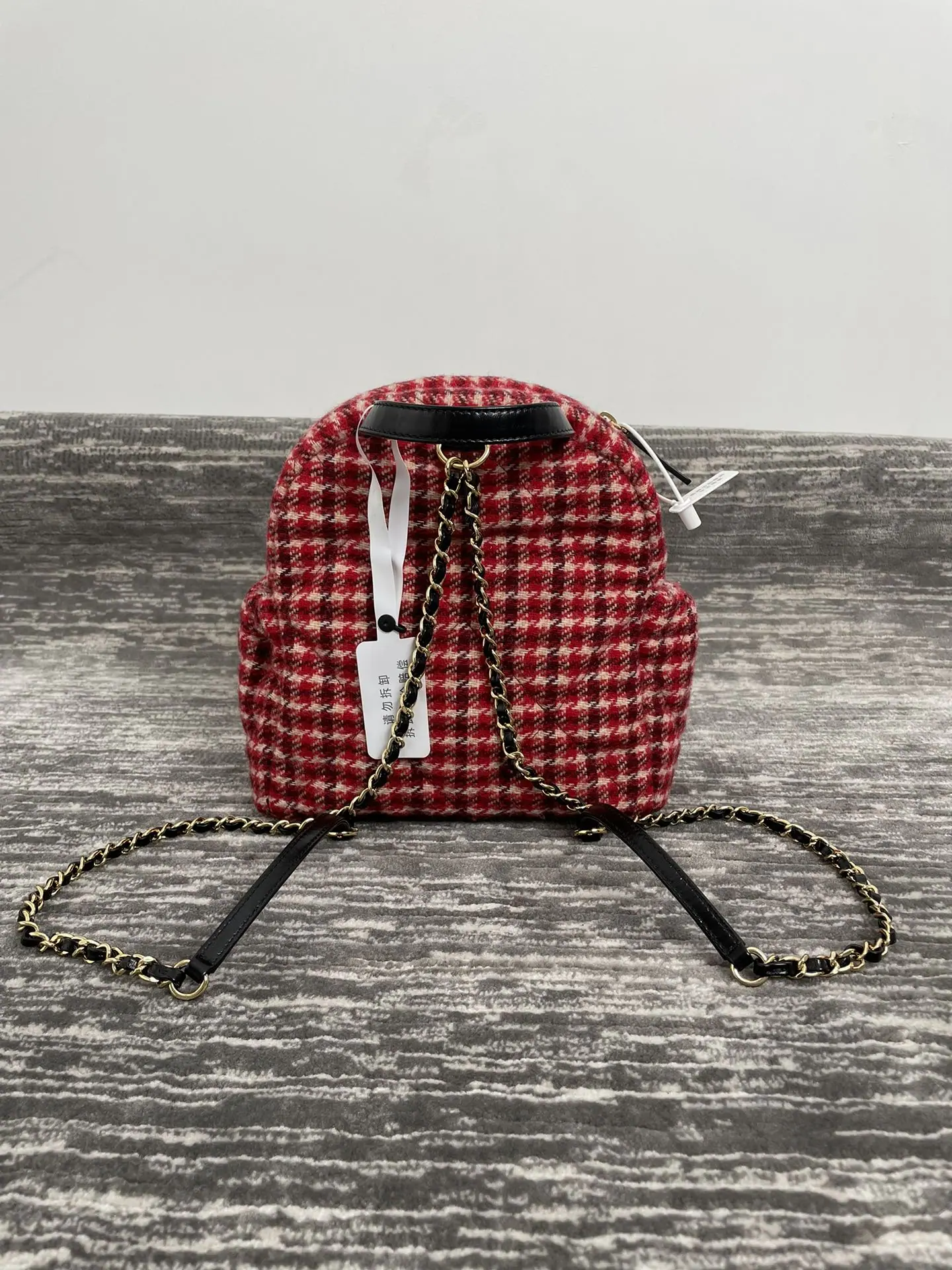 샤넬 레드 하운드투스 백팩 상세 이미지 2