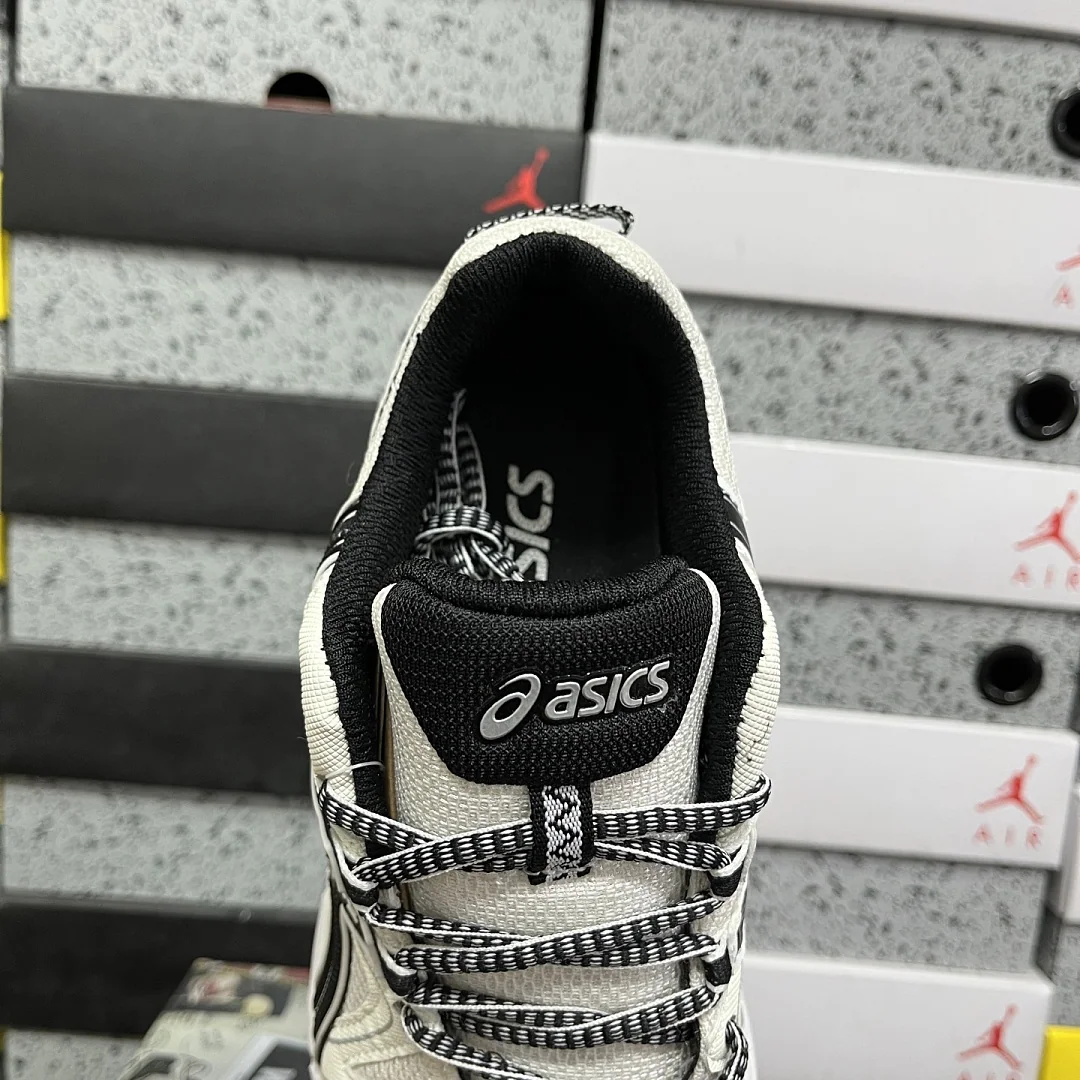 아식스 [XY] 젤 카하나 8 1011B133-100 200334 Asics Gel-Kahana 8 상세 이미지 7