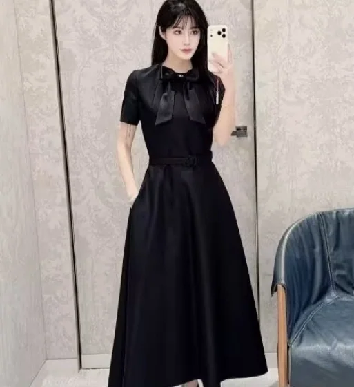 디올 새틴 리본 라운드넥 반팔 원피스 상세 이미지 1