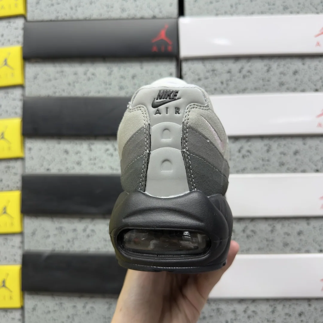 나이키 [XY] 에어 맥스 95 OG HJ5996-001 201804 Nike Air Max 95 OG Big Bubble Pink Foam 상세 이미지 8