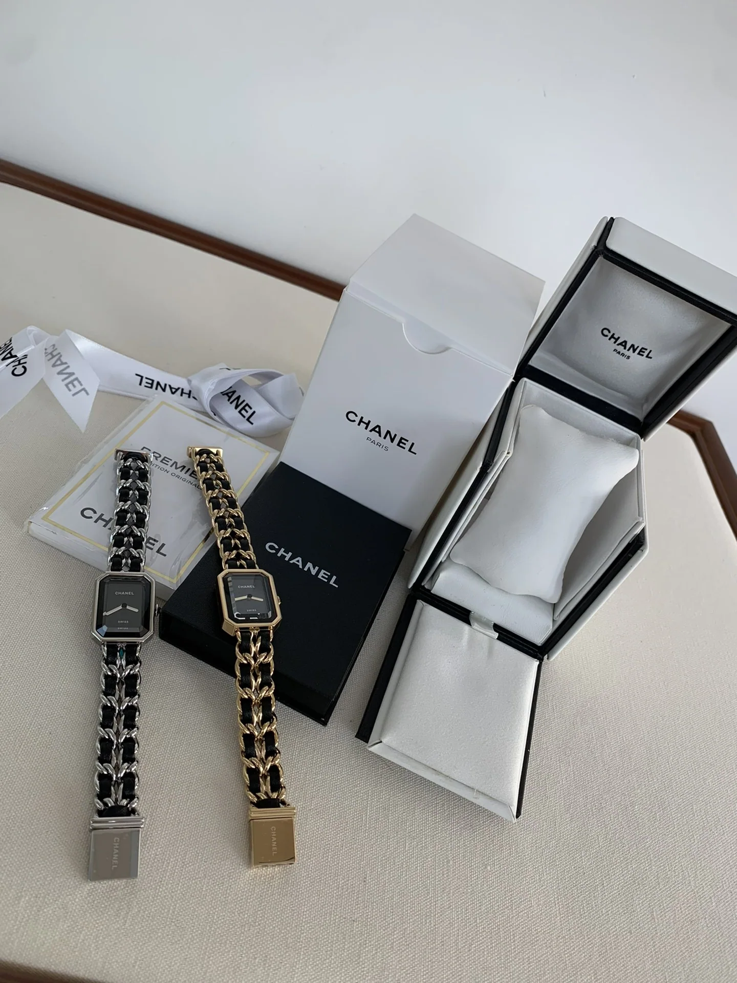 샤넬 프리미에르 옐로우골드 도금 체인 여성 시계 상세 이미지 7