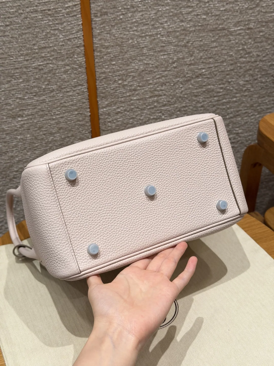 에르메스 린디 26 cm 소가죽 가방 상세 이미지 5