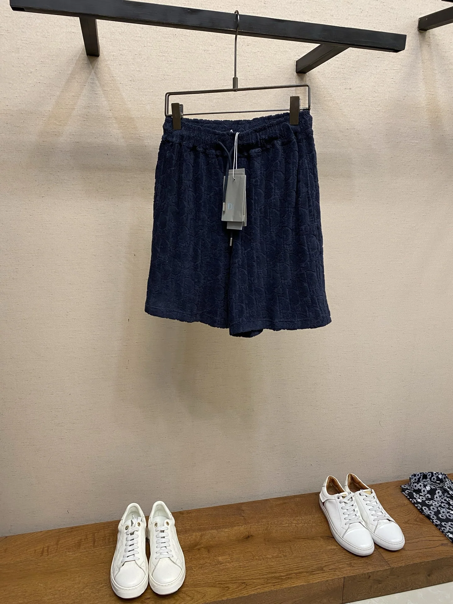 디올 남성 반바지 26FW 52784 Dior Shorts 상세 이미지 1