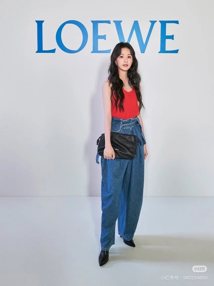 로에베 진한 블루 데님 와이드 핏 바지 상세 이미지 5