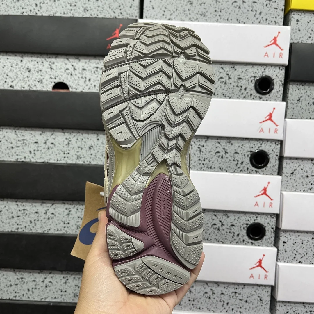 아식스 [XY] 젤 카하나 8 1012A978-023 200354 Asics Gel-Kahana 8 상세 이미지 7