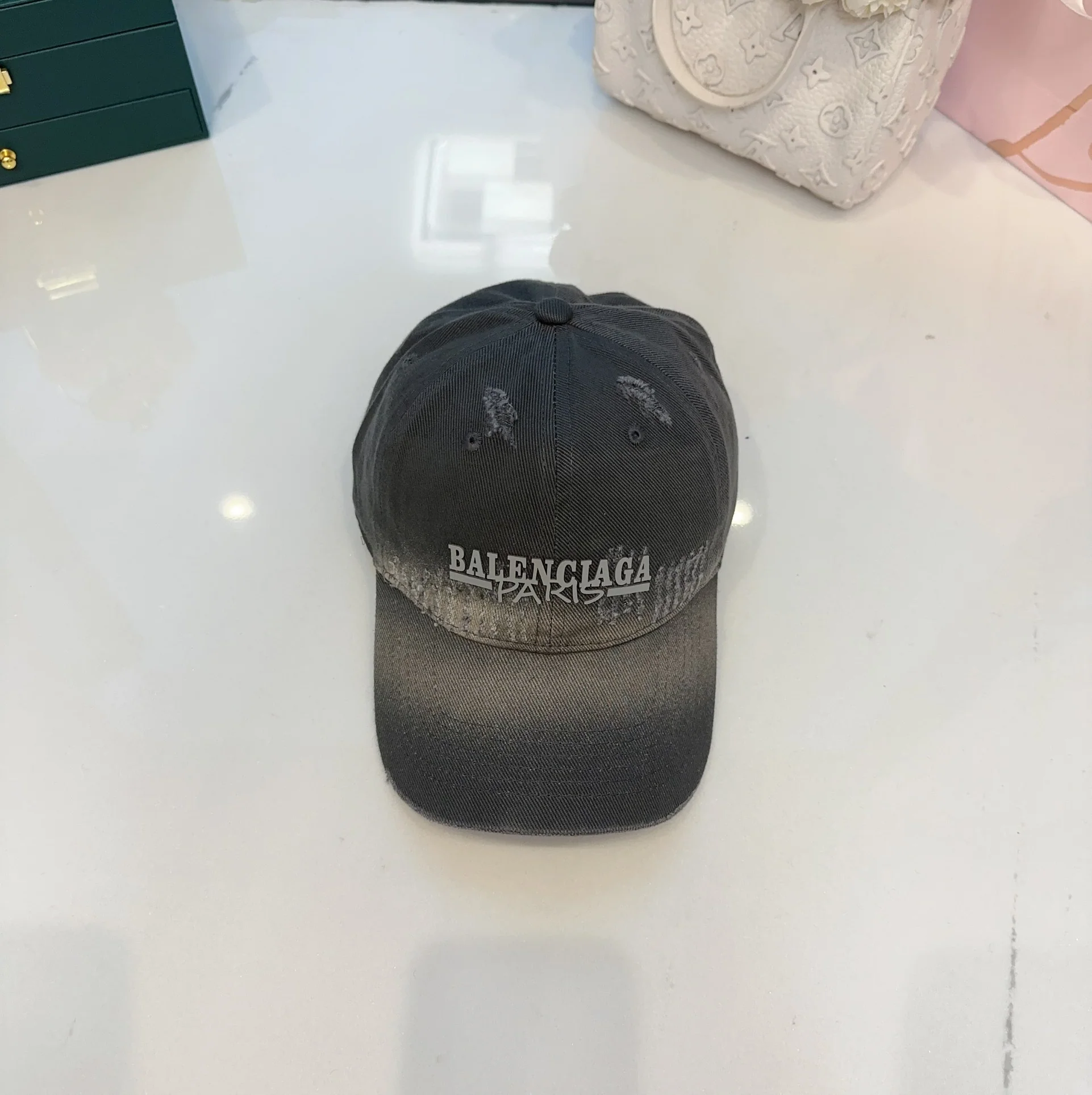 발렌시아가 타이다이 워시드 베이스볼 캡 상세 이미지 1