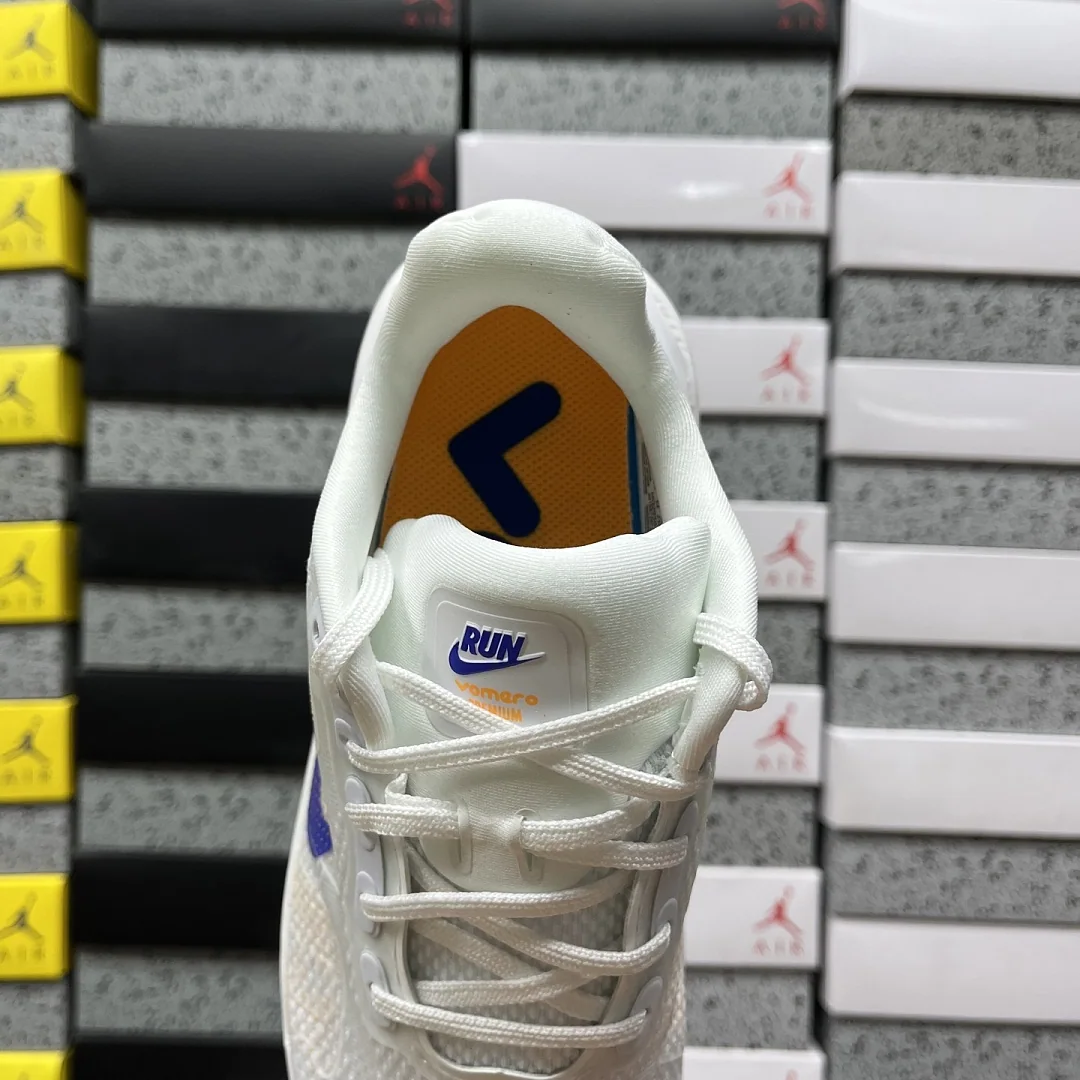 나이키 [M] 보메로 프리미엄 HQ2050-101 201674 Nike Vomero Premium White Lapis Total Orange 상세 이미지 10