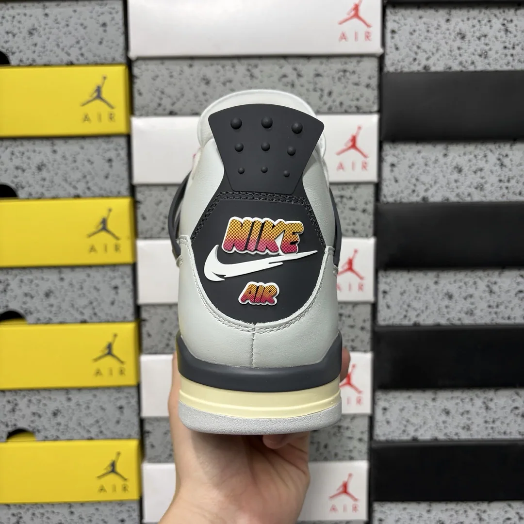 나이키 [GX] 조던 4 레트로 JA1135-100 201771 Nike Jordan 4 Retro Comic 상세 이미지 10