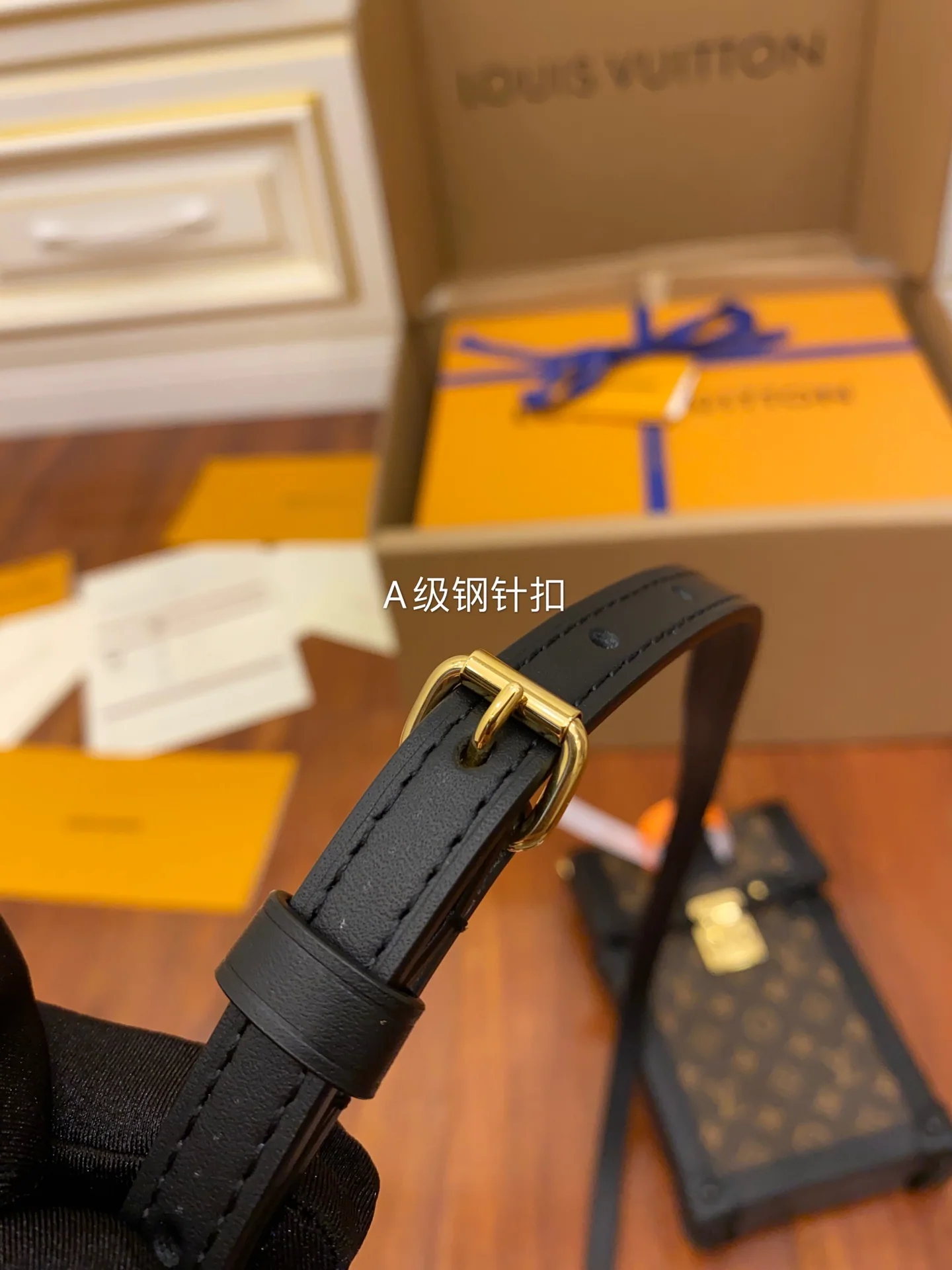 루이비통 M63913 가죽 가방 상세 이미지 8