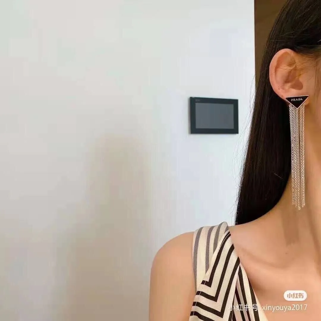 프라다 태슬 귀걸이 상세 이미지 2
