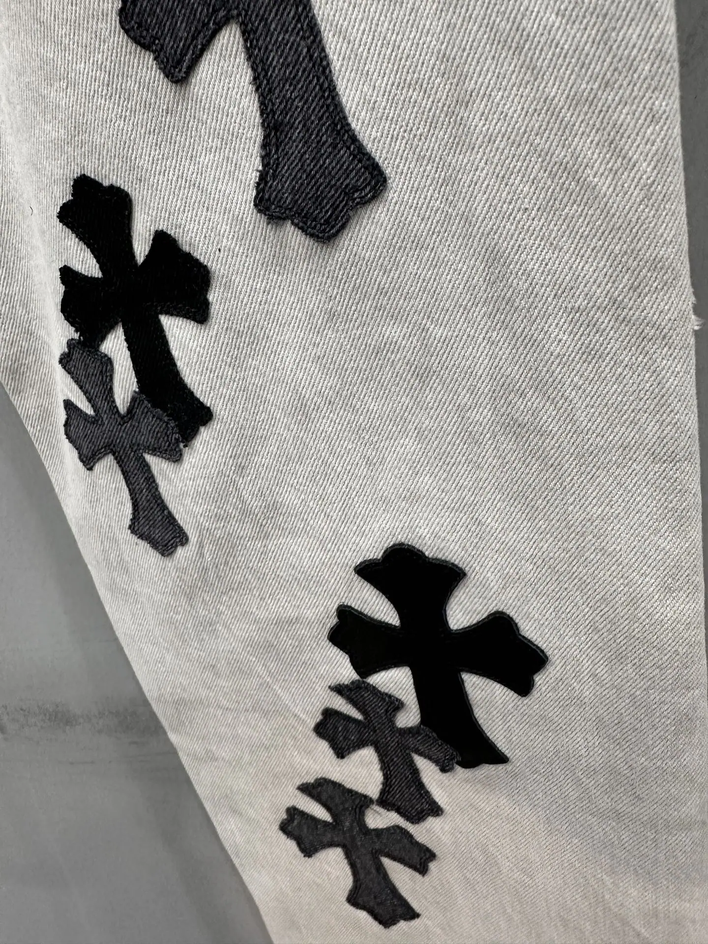 크롬하츠 그레이 화이트 패치워크 가죽 데님 바지 상세 이미지 14
