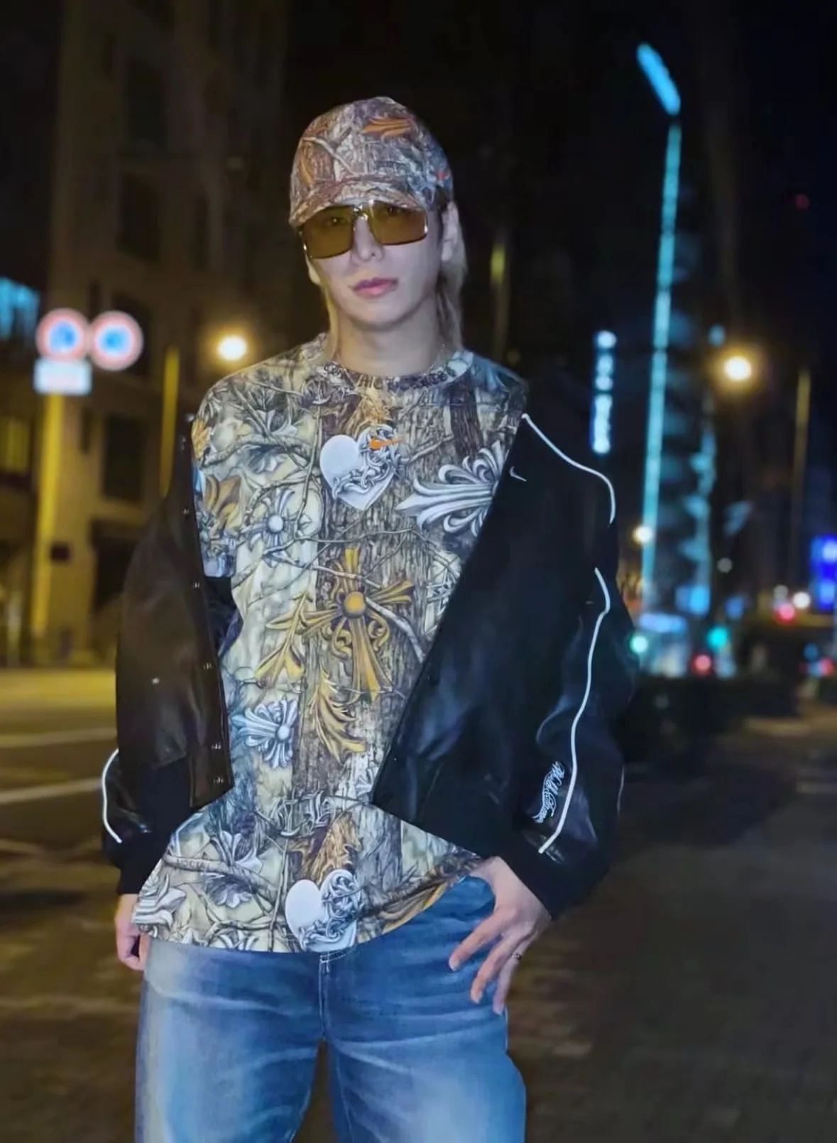 크롬하츠 카모플라주 프린트 여성 반팔 티셔츠 상세 이미지 2