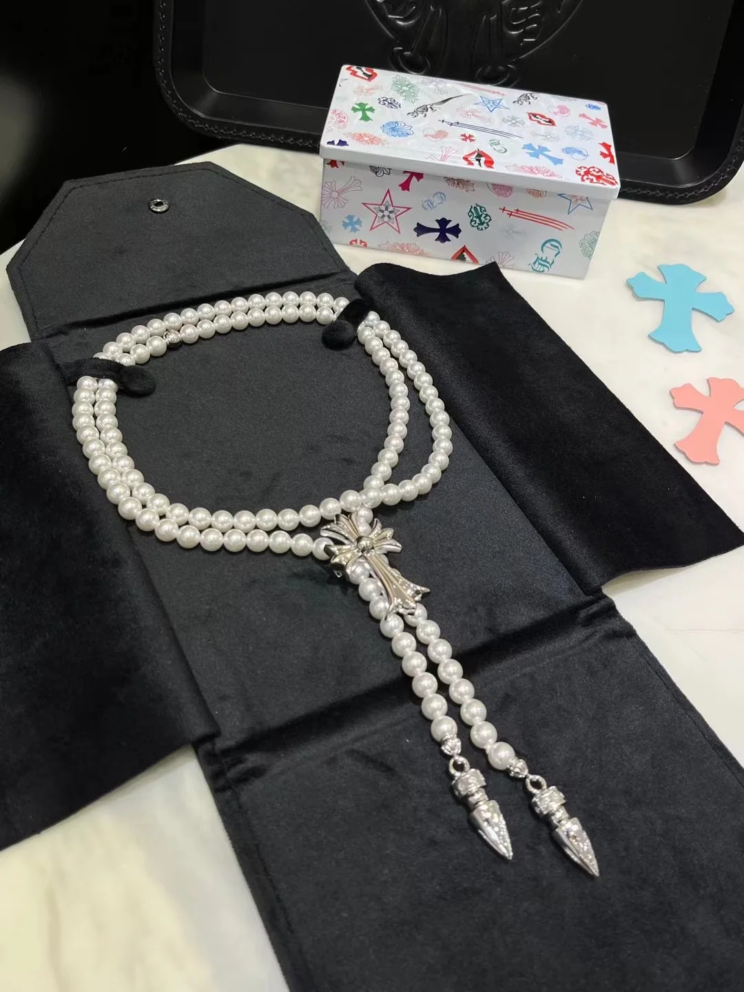 크롬하츠 크로스 진주 화이트골드 목걸이 상세 이미지 5
