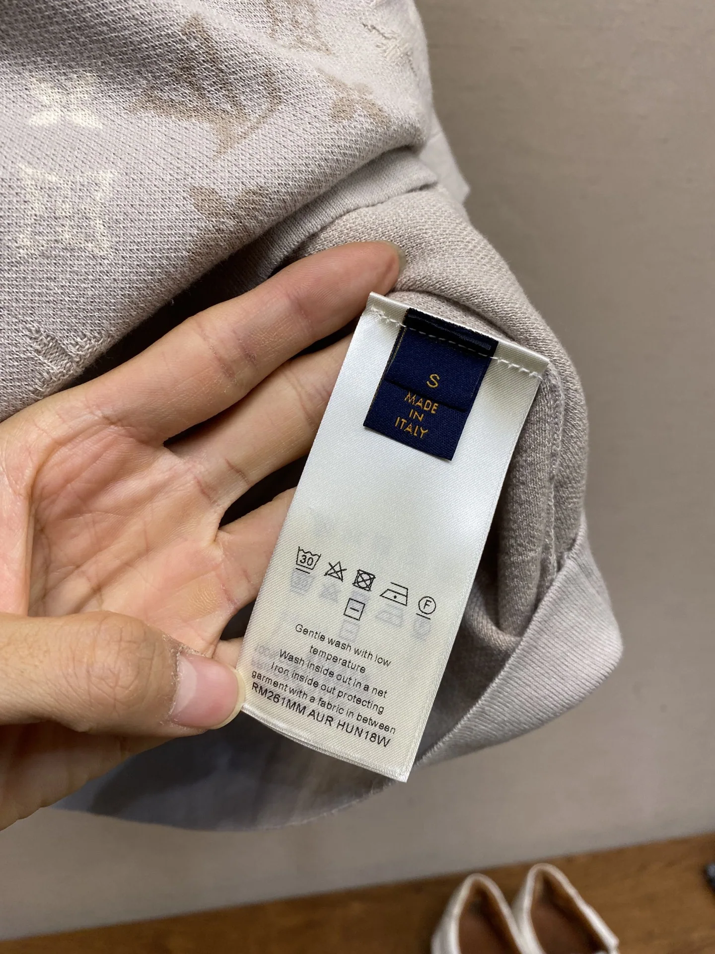 루이비통 모노그램 자카드 반팔 티셔츠 상세 이미지 7
