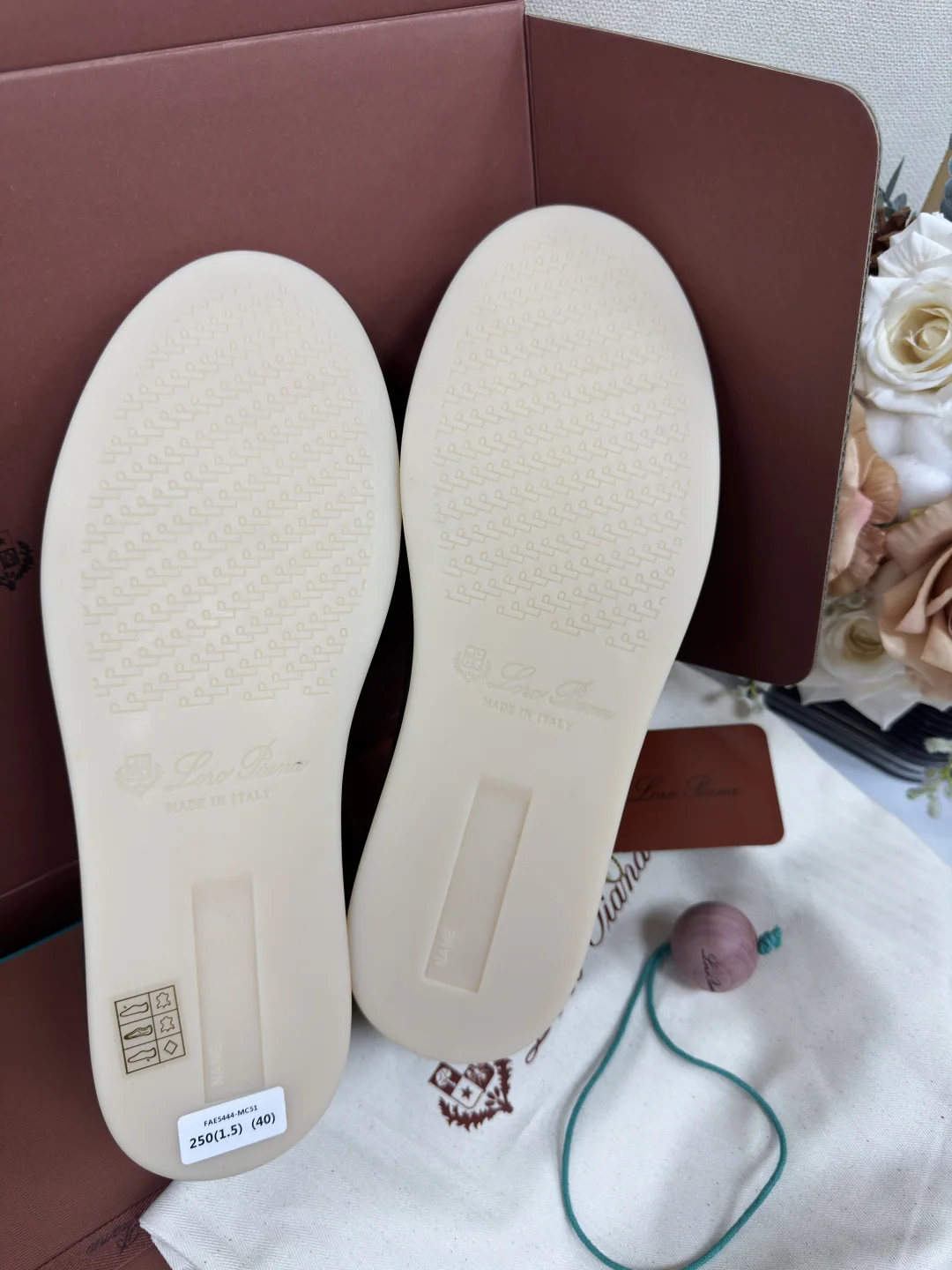로로피아나 그레인 스웨이드 남성 스니커즈 상세 이미지 6