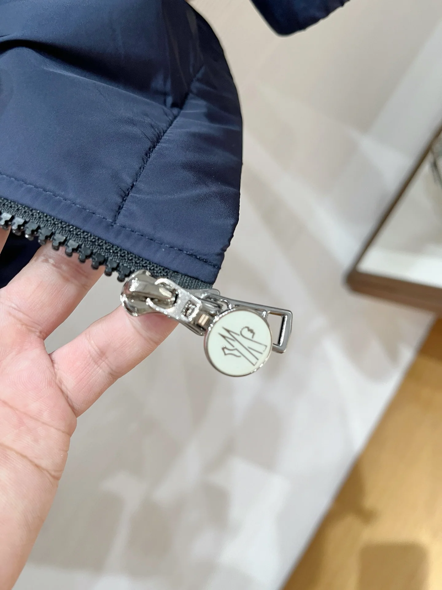 몽클레어 남성 맞춤 원단 재킷 상세 이미지 7