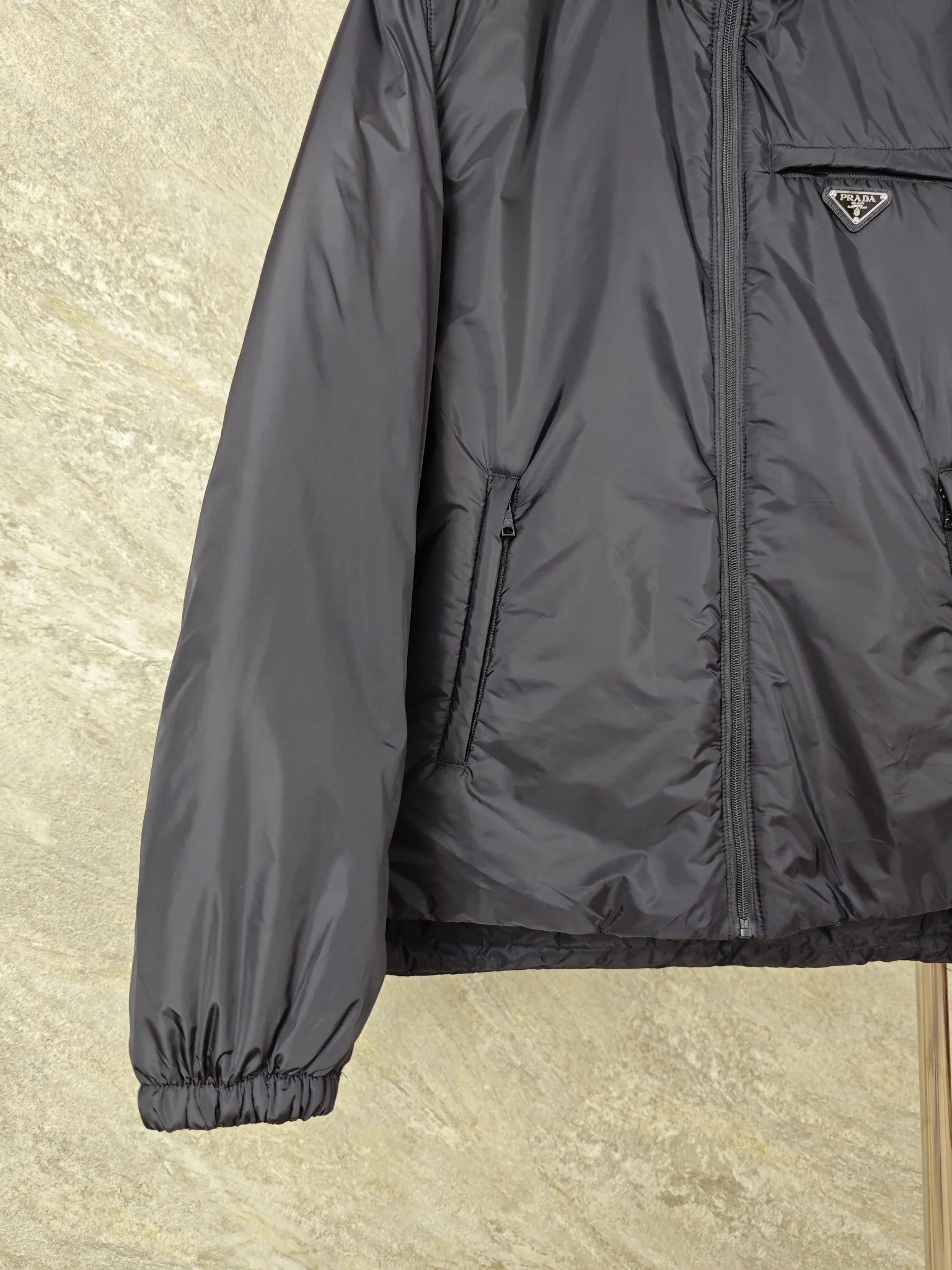 프라다 메시 나일론 남성 다운 자켓 상세 이미지 5