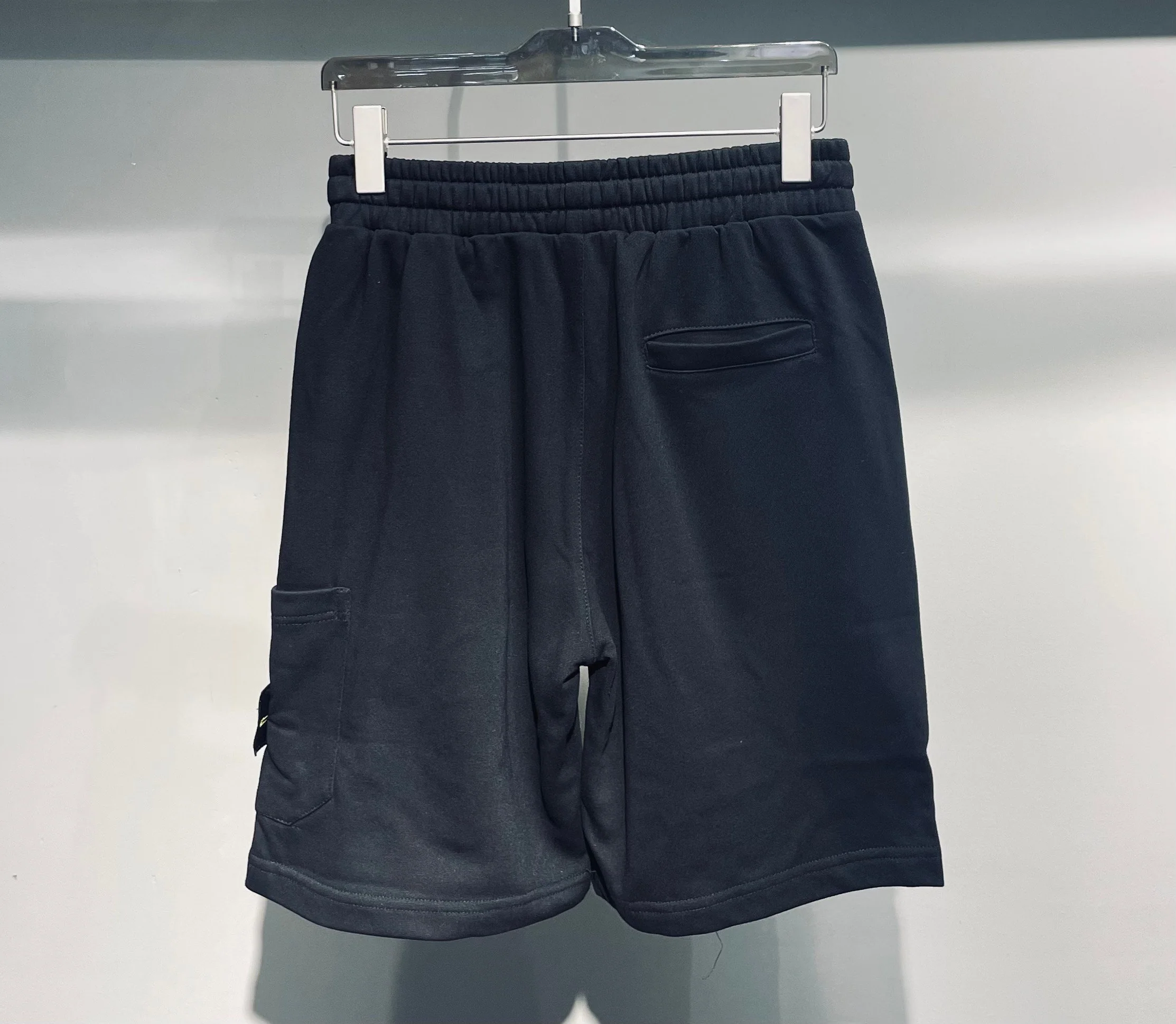 스톤아일랜드 남여공용 반바지 51366 Stone Island Shorts 상세 이미지 2