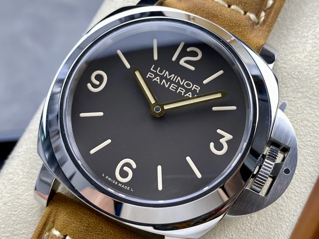 파네라이 PAM390 수동 시계 상세 이미지 3
