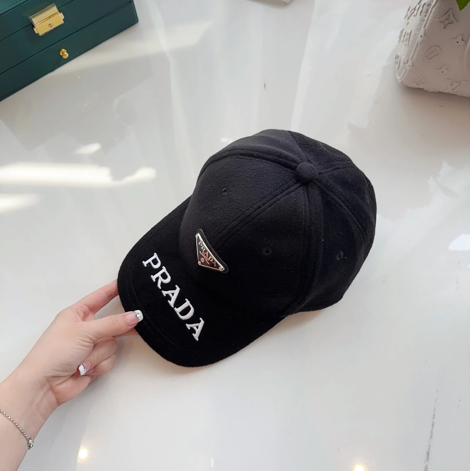 프라다 울 베이스볼 캡 상세 이미지 9