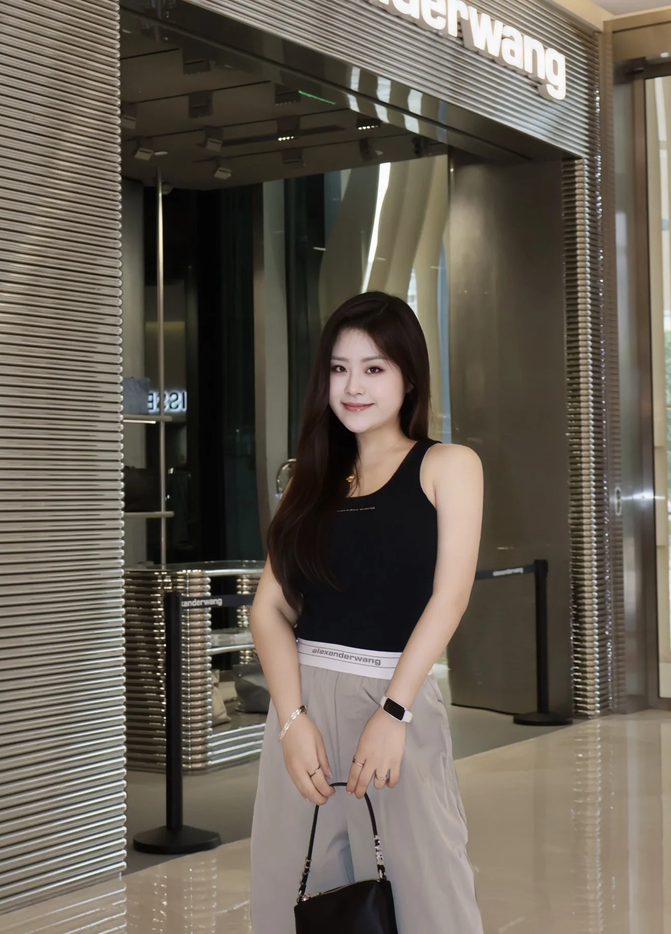 알렉산더왕 여성 슬림핏 U넥 반팔 티셔츠 상세 이미지 10