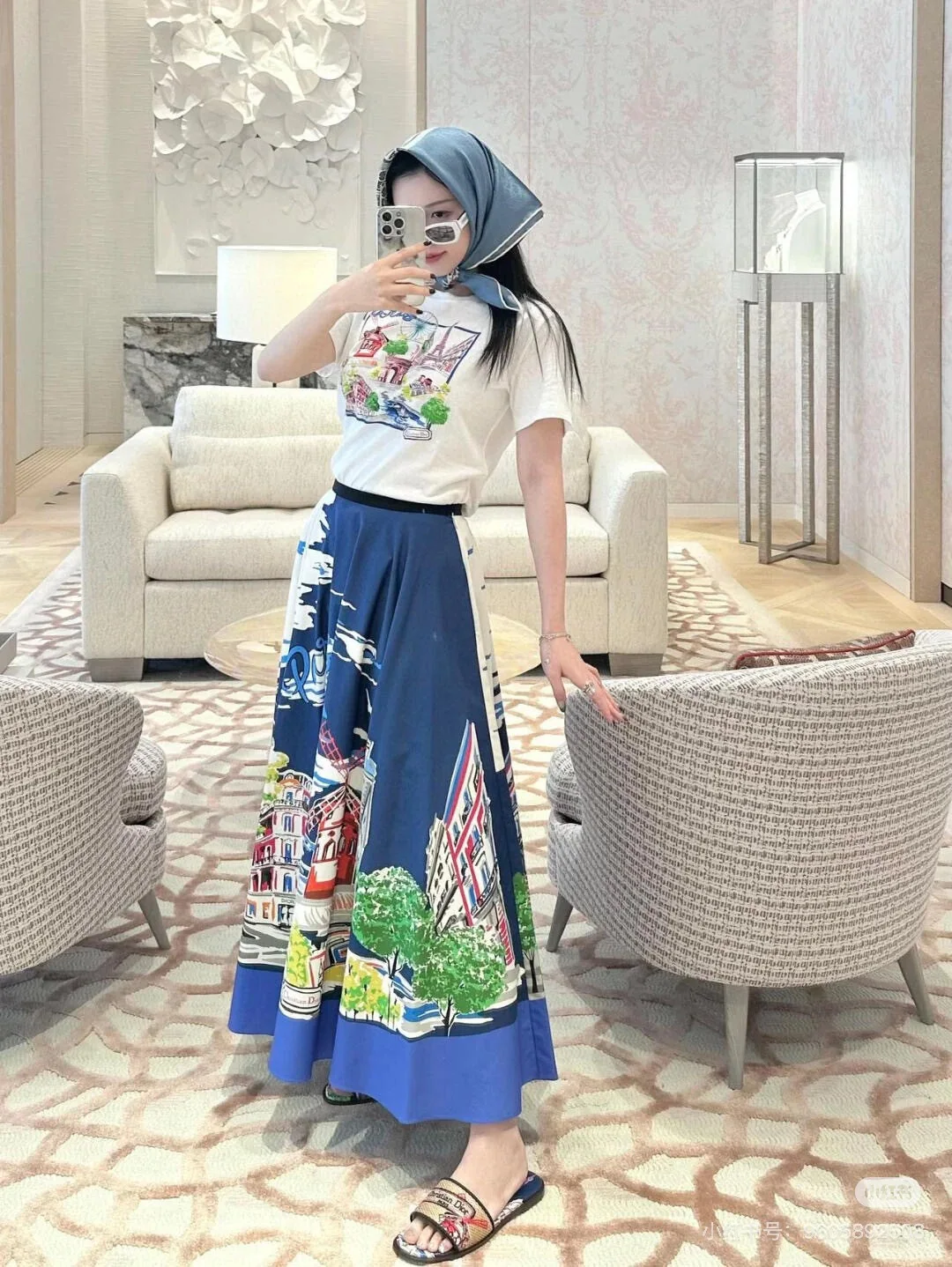 디올 파리 레드카펫 글래머 프린트 린넨 반팔 티셔츠 2025 SS 상세 이미지 5