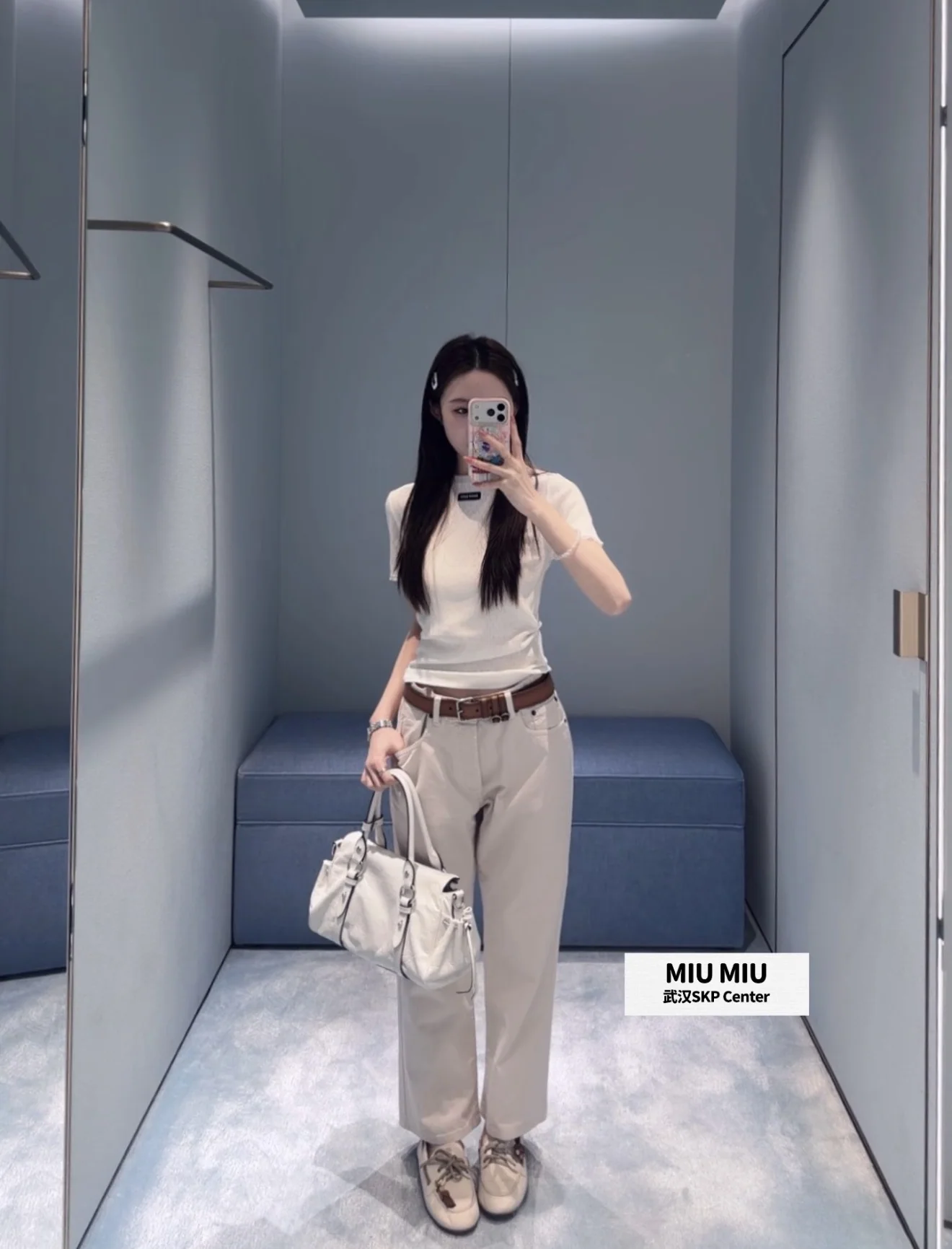 미우미우 레이스 트림 오프숄더 크롭 반팔 티셔츠 상세 이미지 3