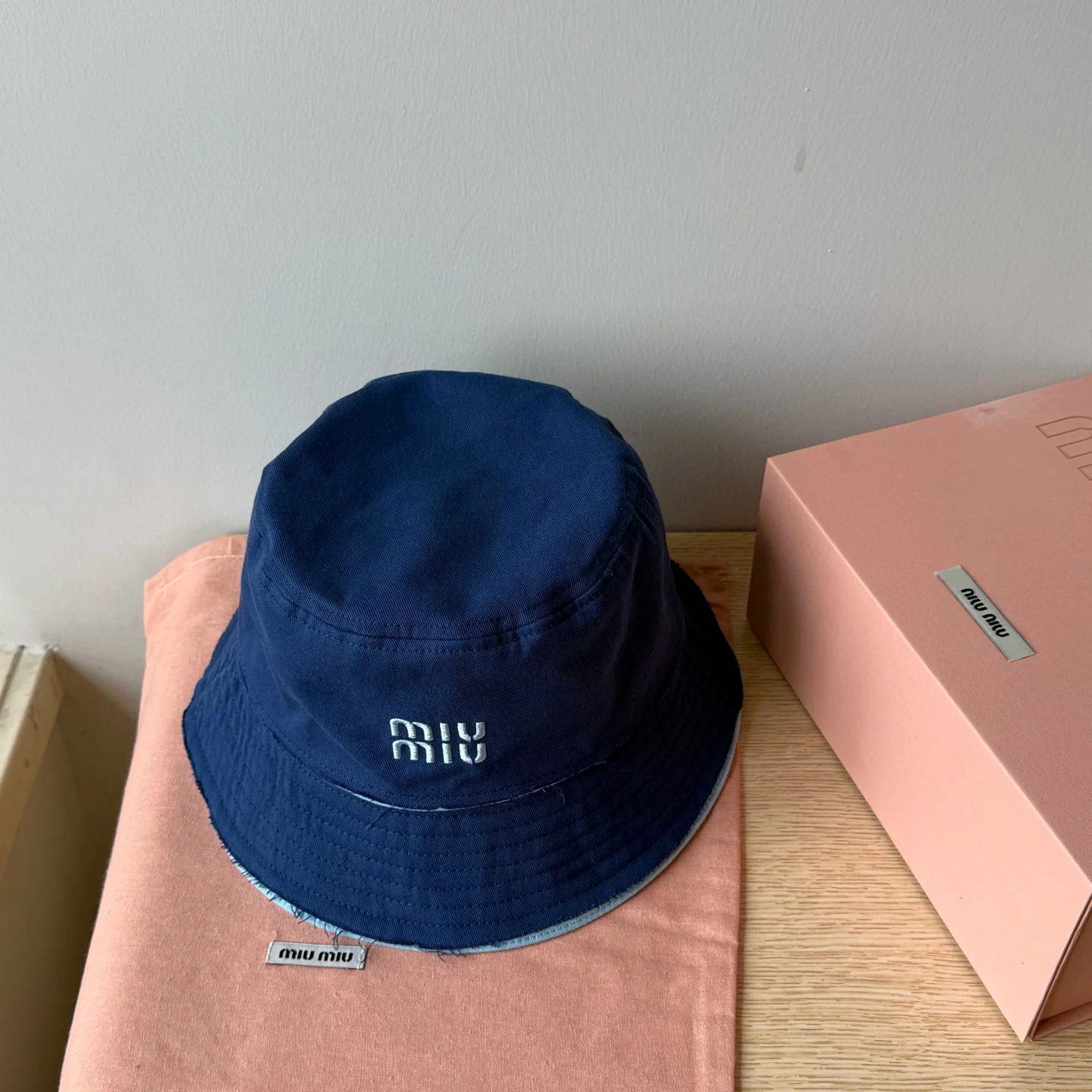 미우미우 모자 80926 Miu Miu Cap 상세 이미지 1