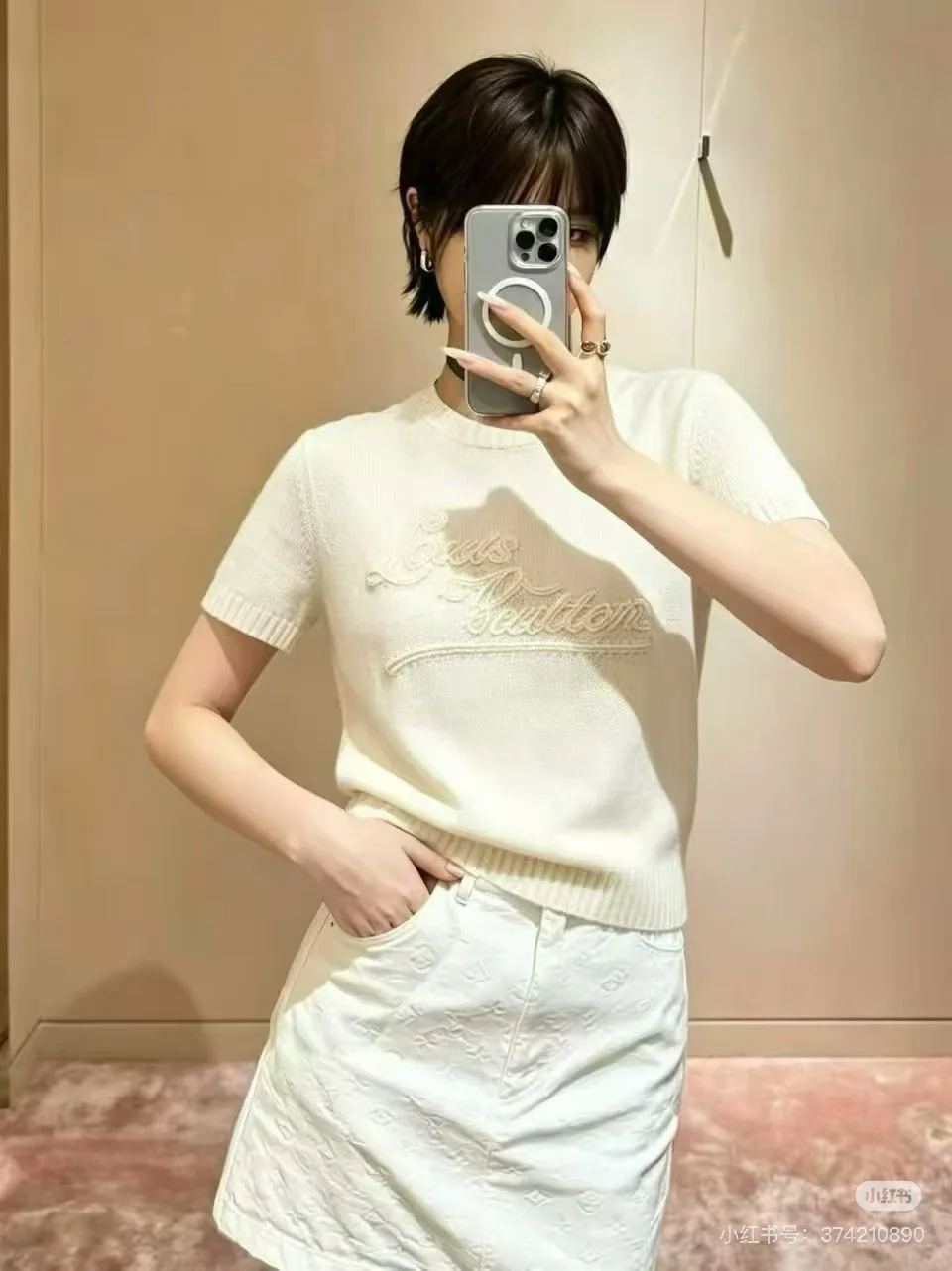 루이비통 자수 캐시미어 니트 반팔 티셔츠 상세 이미지 9