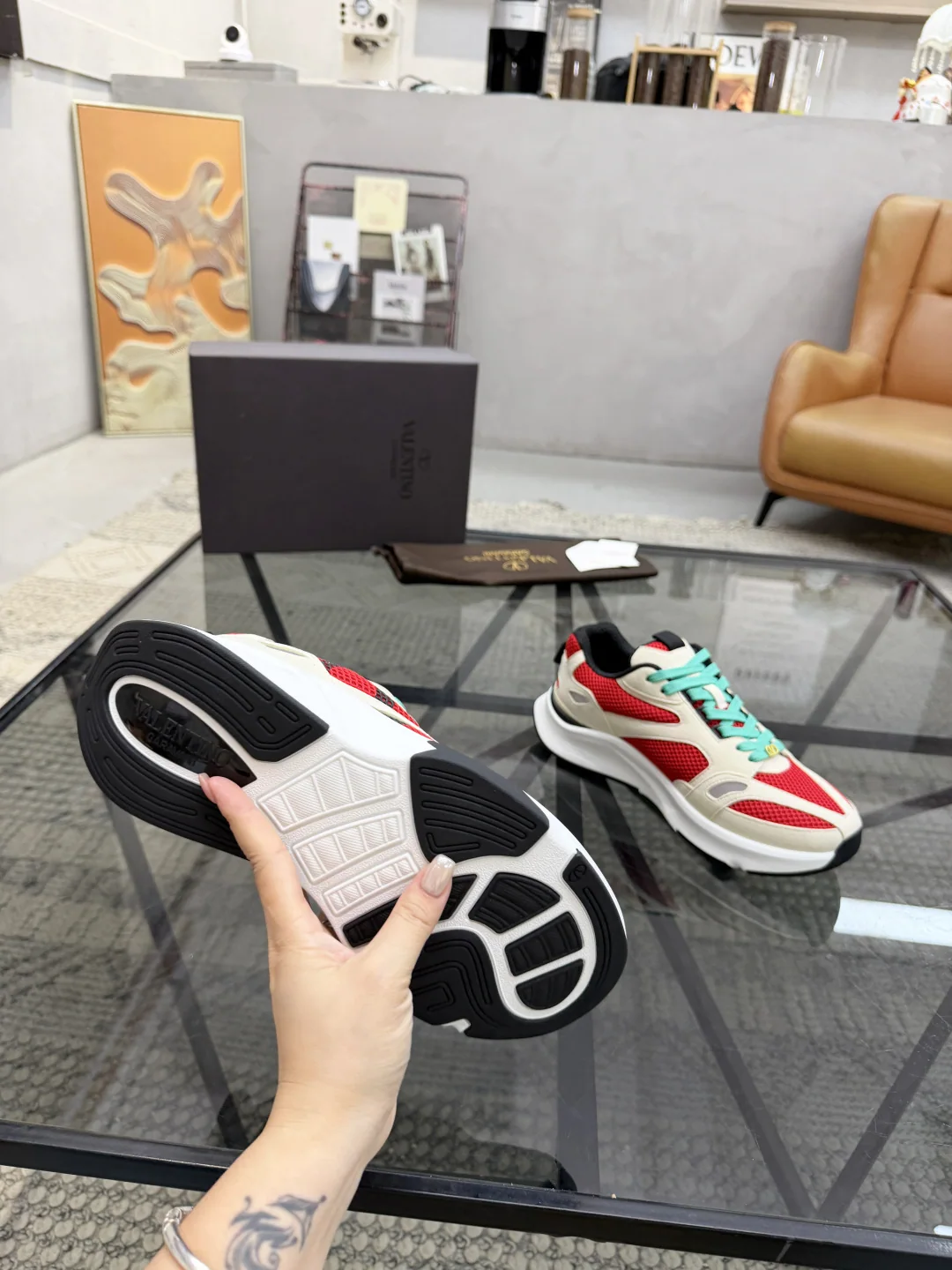 발렌티노 스웨이드 메시 남성 캐주얼 신발 상세 이미지 9
