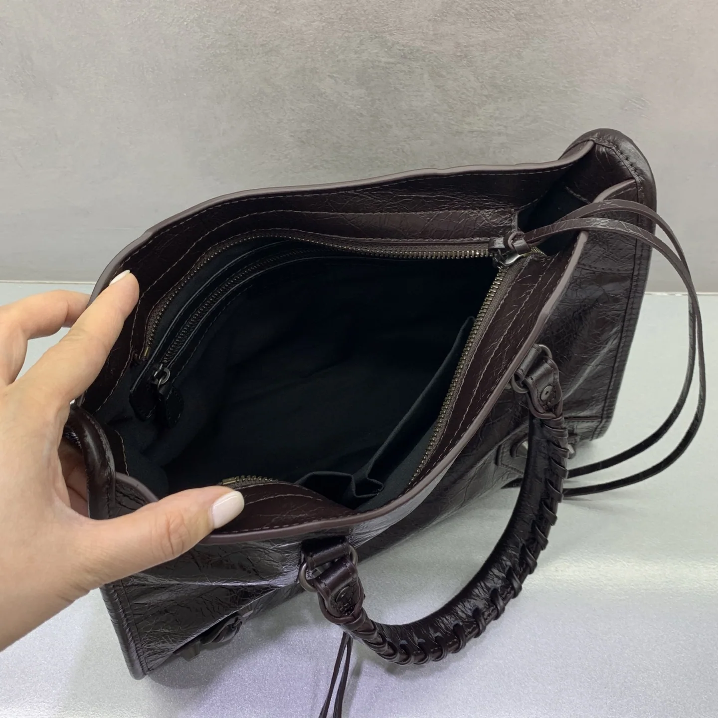발렌시아가 르 시티 미디엄 핸드백 0846691080 상세 이미지 7