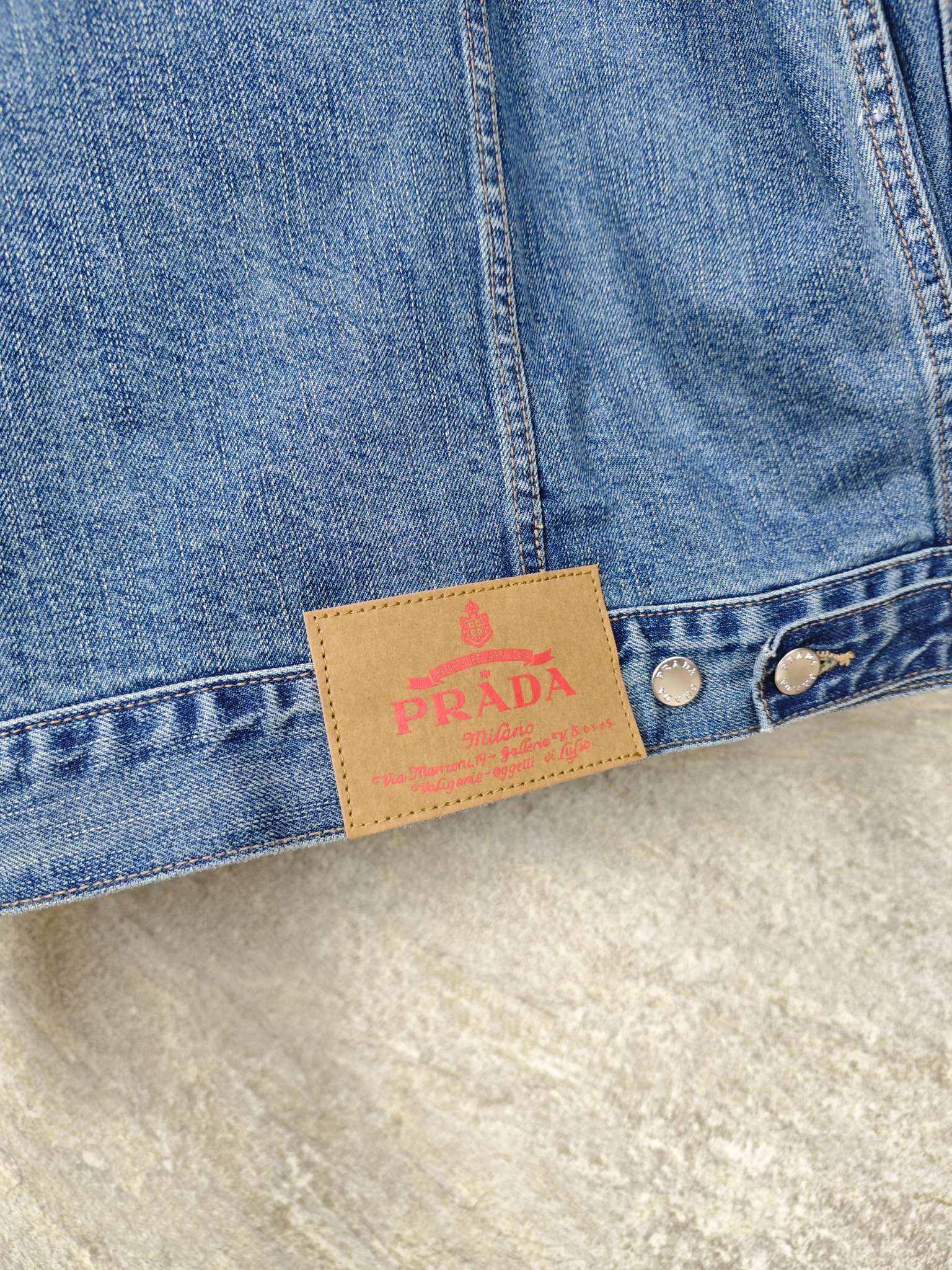프라다 가죽 데님 자켓 상세 이미지 7