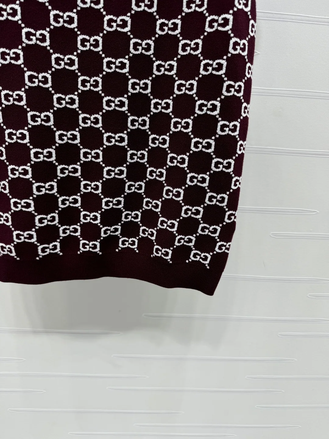 구찌 실크 울 혼방 라운드넥 니트 반팔 여성 티셔츠 상세 이미지 6