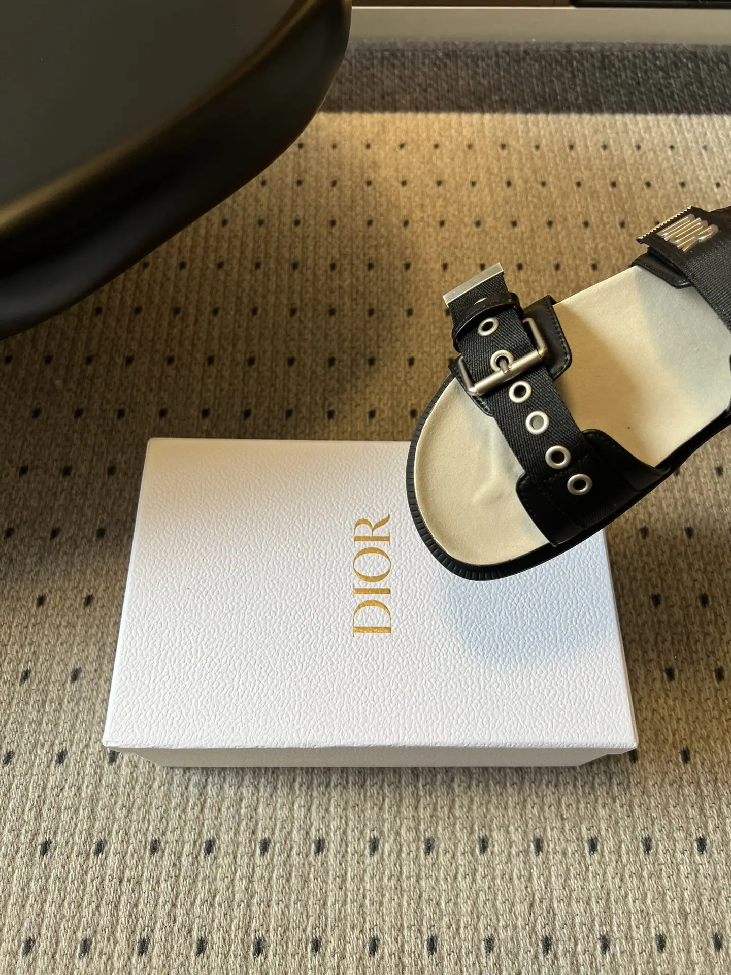 디올 더블 버클 샌들 상세 이미지 7