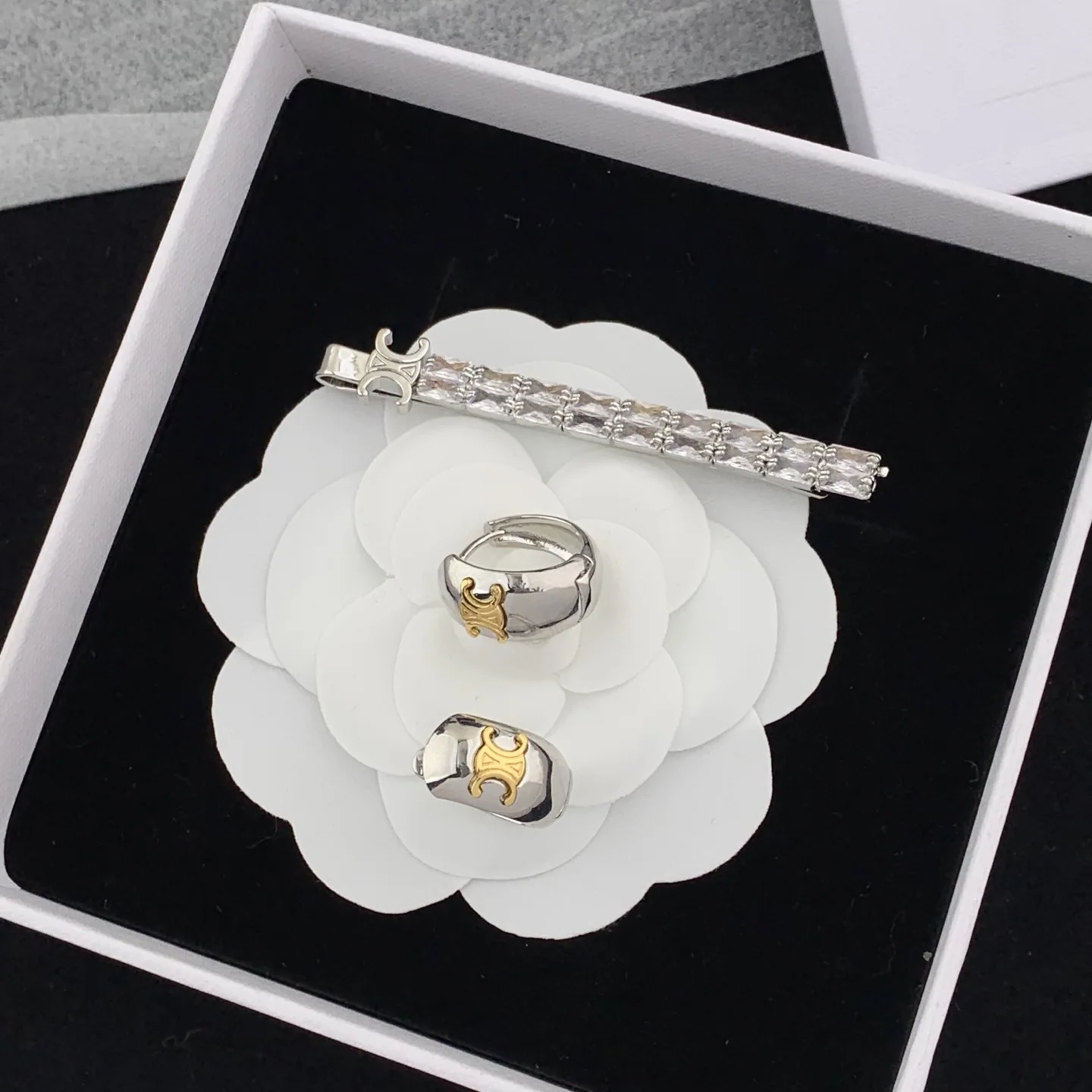 셀린느 귀걸이 69422 Celine Earrings 상세 이미지 4