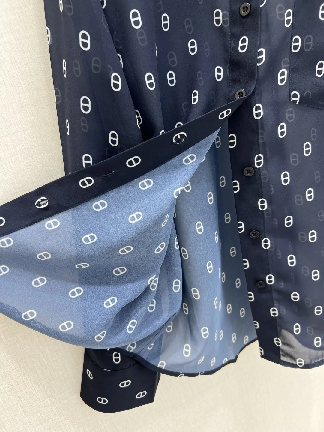 에르메스 돼지코 패턴 네이비 블루 긴팔 셔츠 상세 이미지 8