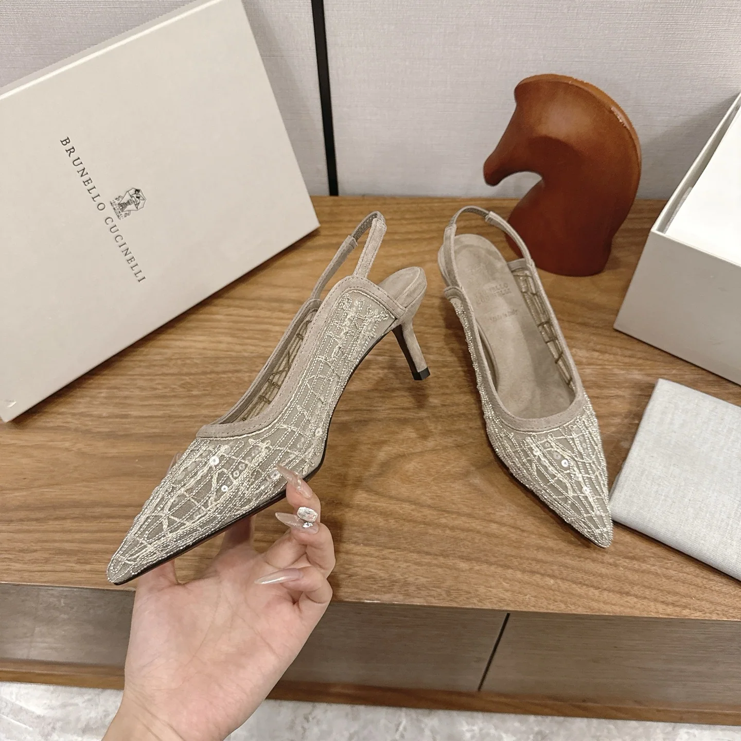 브루넬로쿠치넬리 메시 비즈 체인 키튼 힐 플랫 샌들 9762 상세 이미지 2